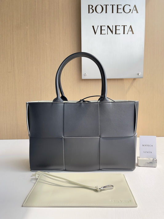 BV Mini Tote #2738