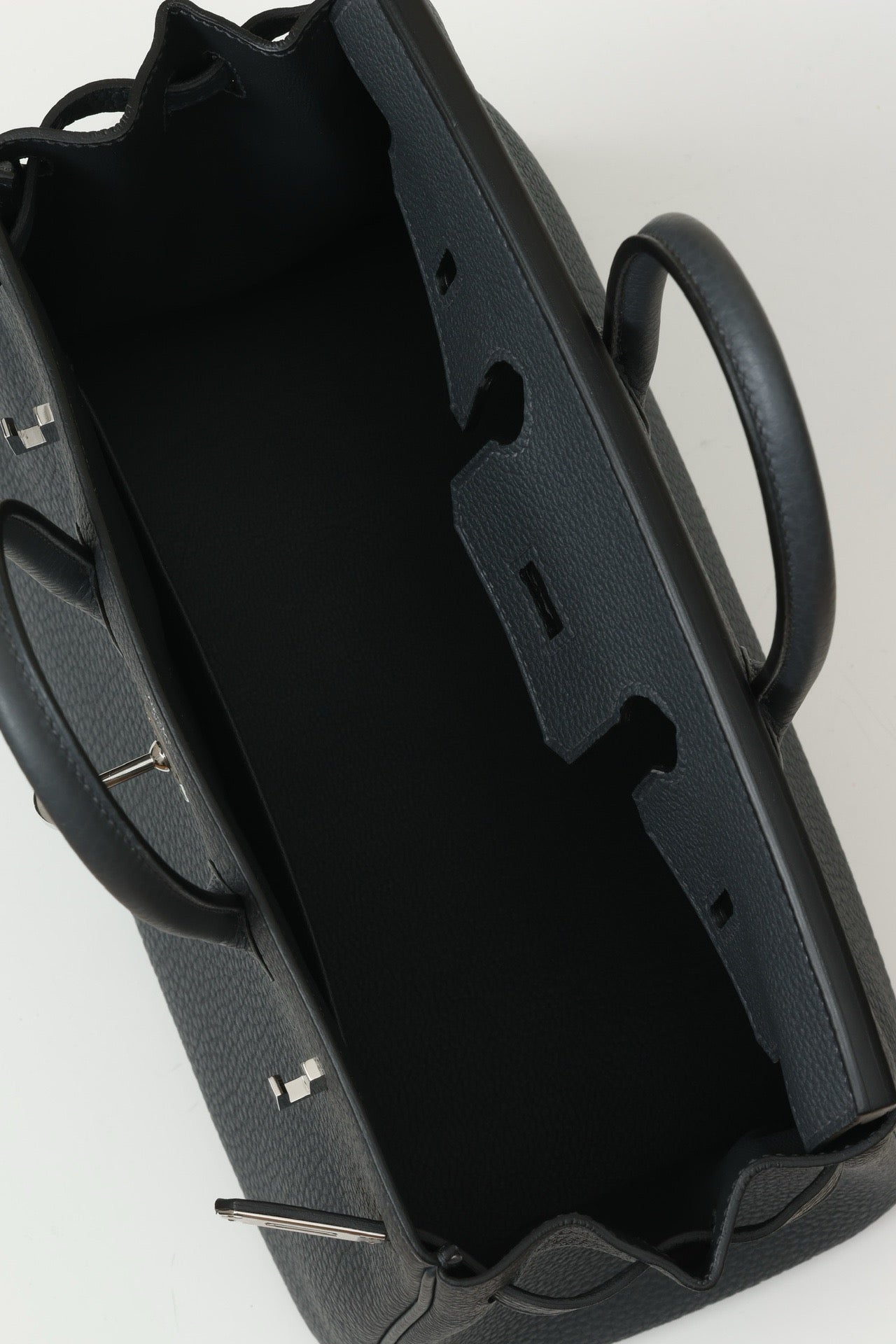 BK25 Smog Gray # 3868