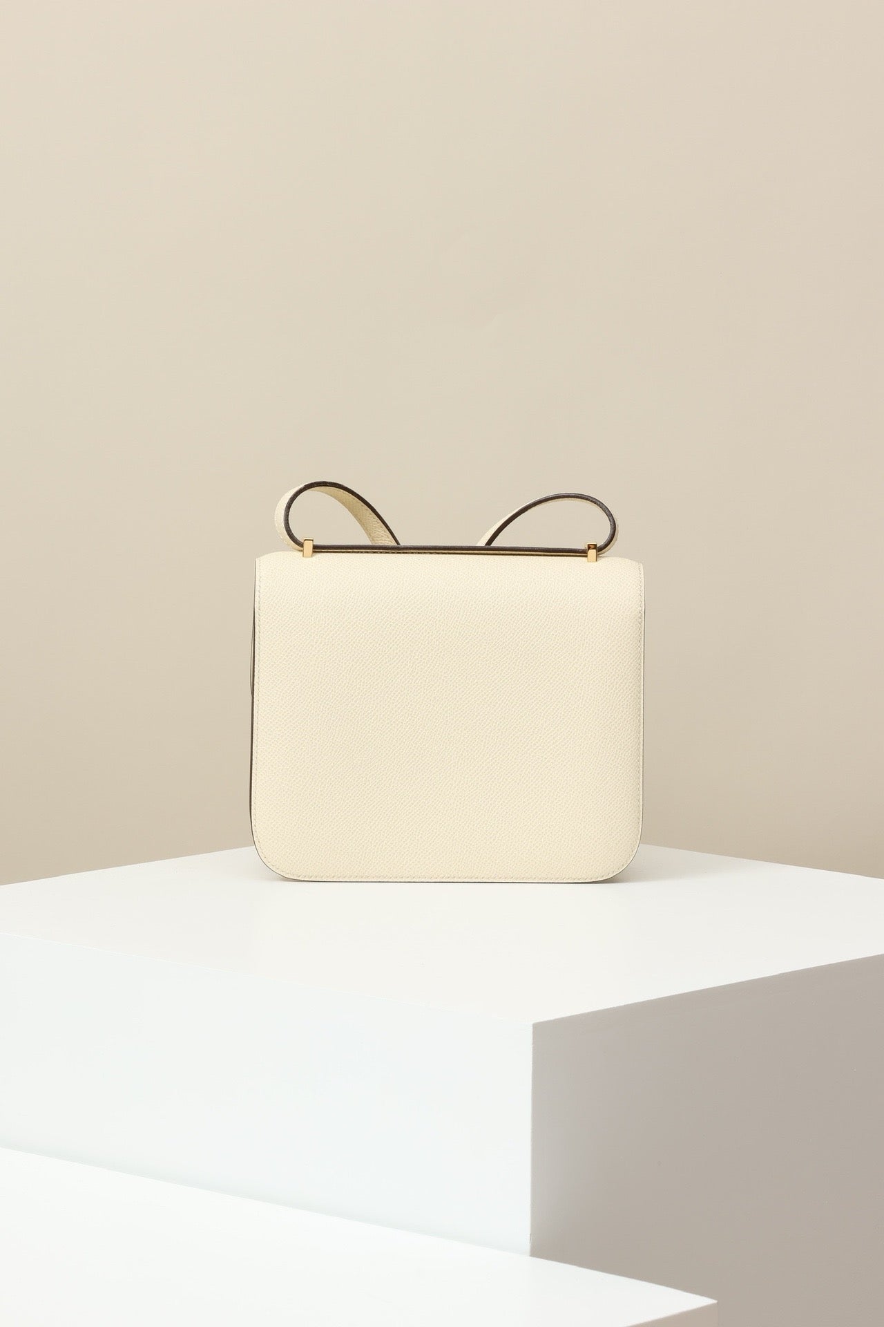 CJ19 19 cm , Cream White Epsom leather GHW #4302