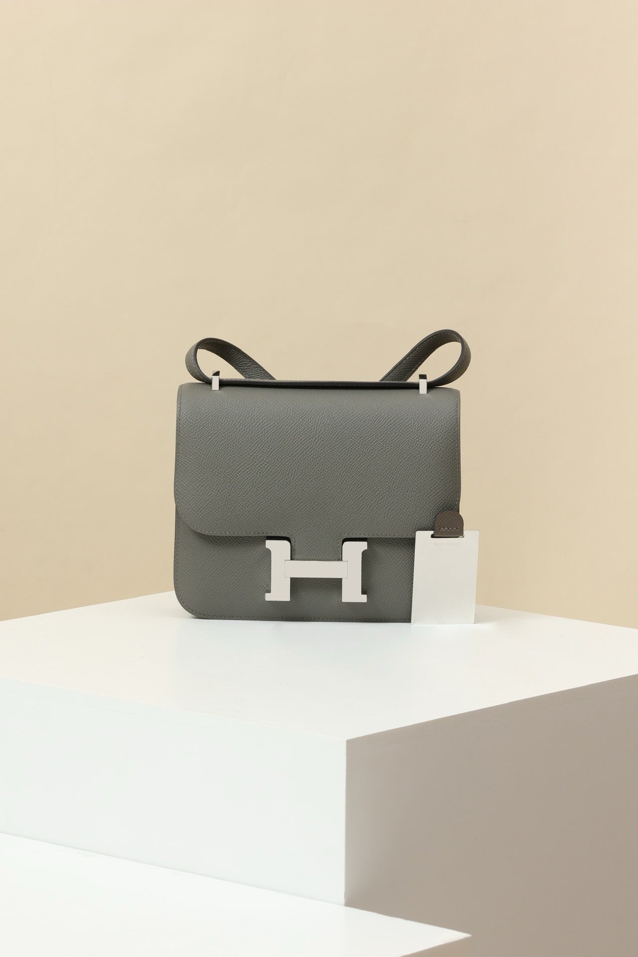 CJ19 19 cm , Cumulus Grey Epsom leather PHW #4335