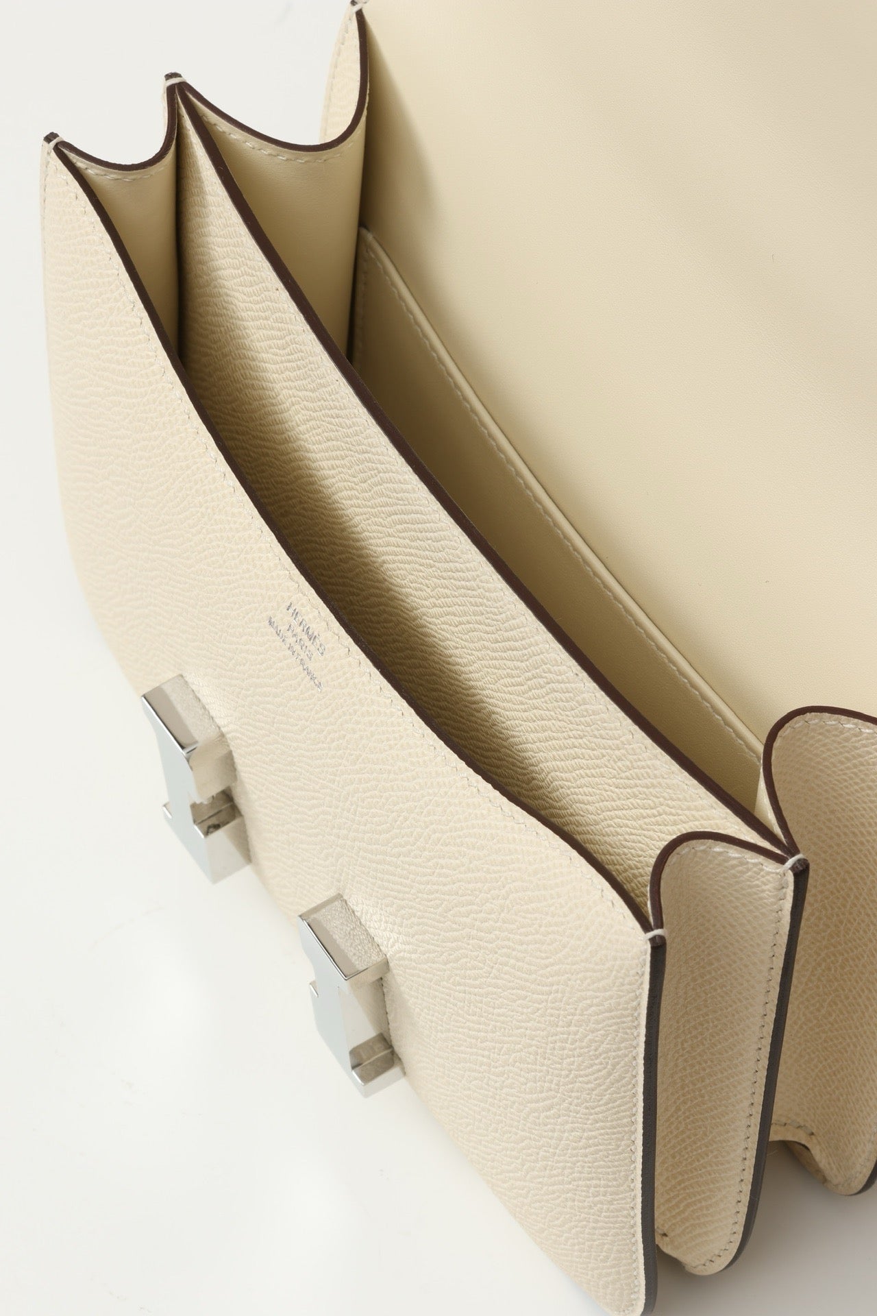 CJ19 19 cm ,  Cream White Epsom leather PHW #4301