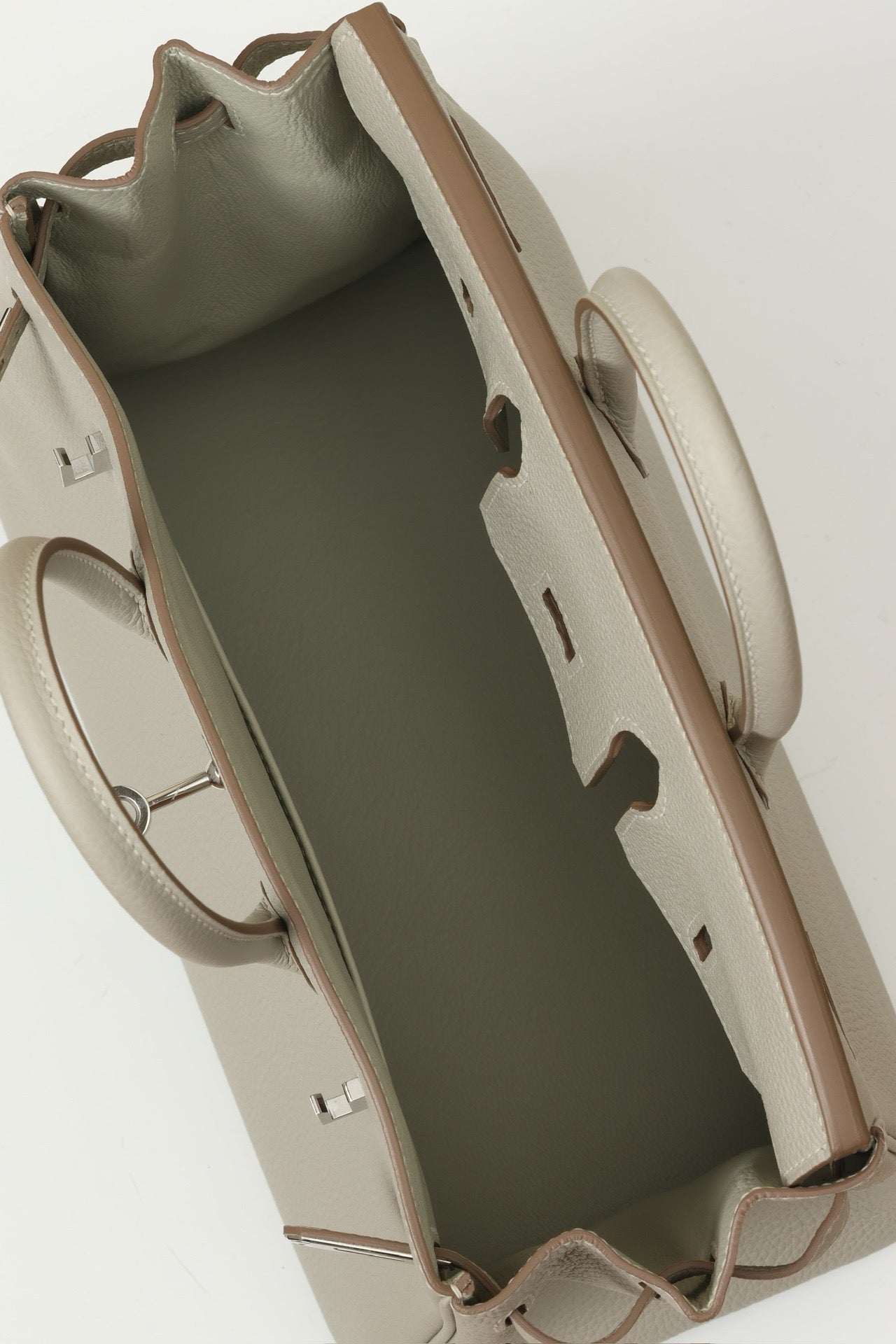 BK25 Pearl Gray# 3867