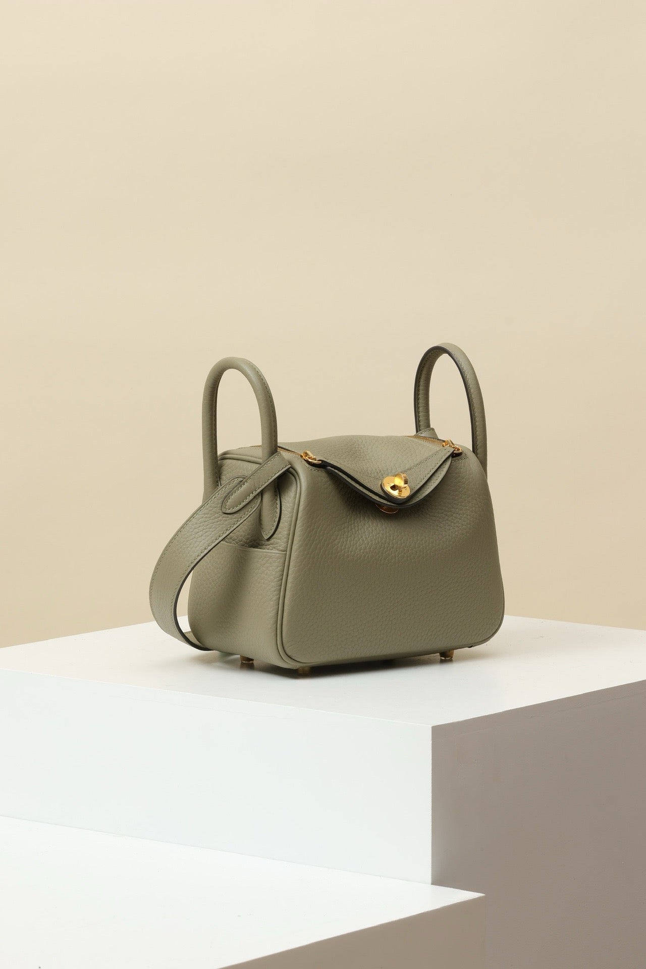 LD19 , Togo , 1Q Vert Sauge GHW #4576