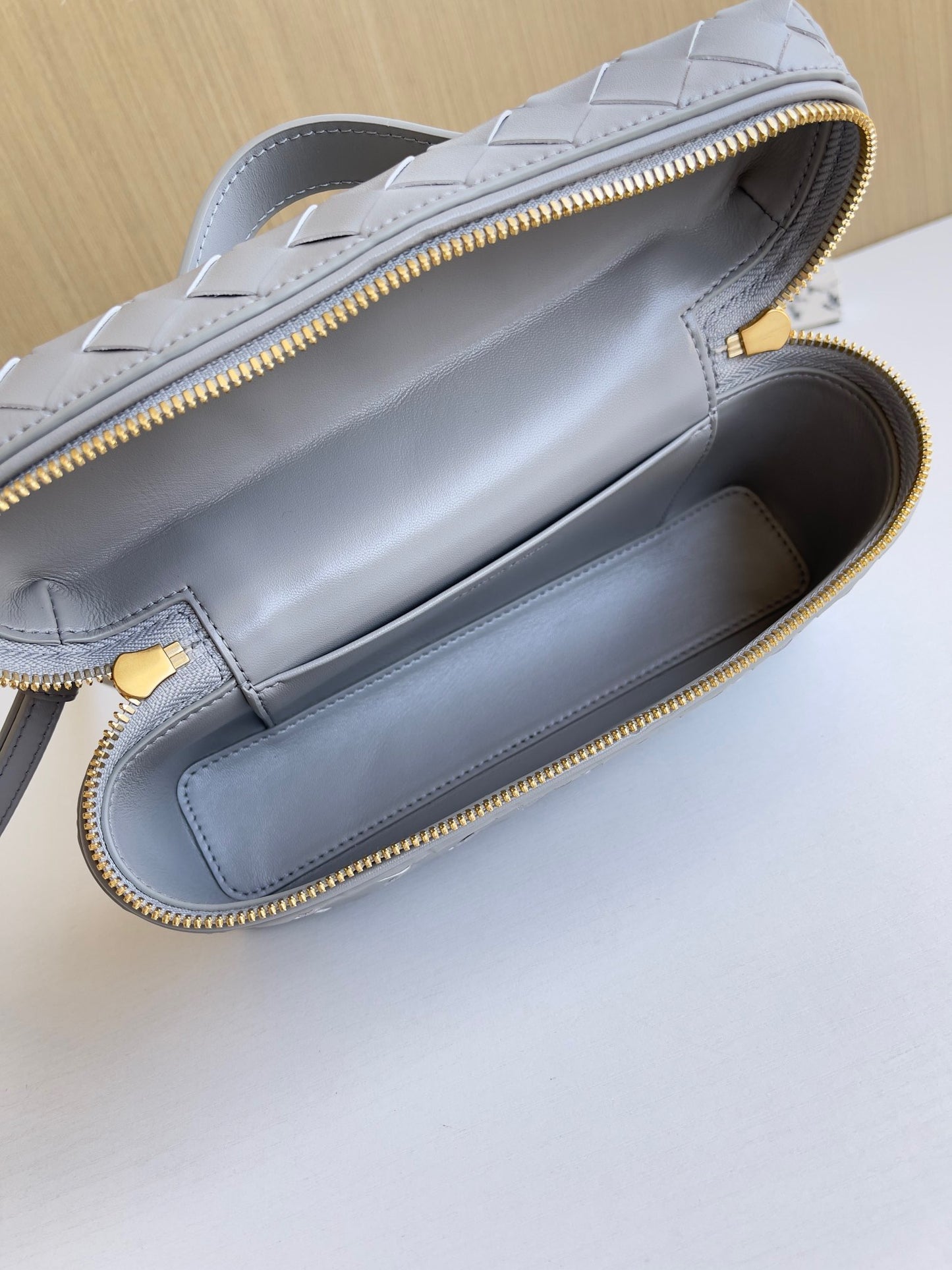 BV Bang Bang Vanity Case #566
