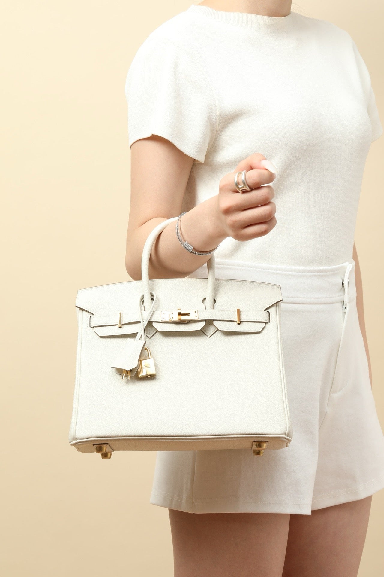 BK25 Mushroom White # 3883