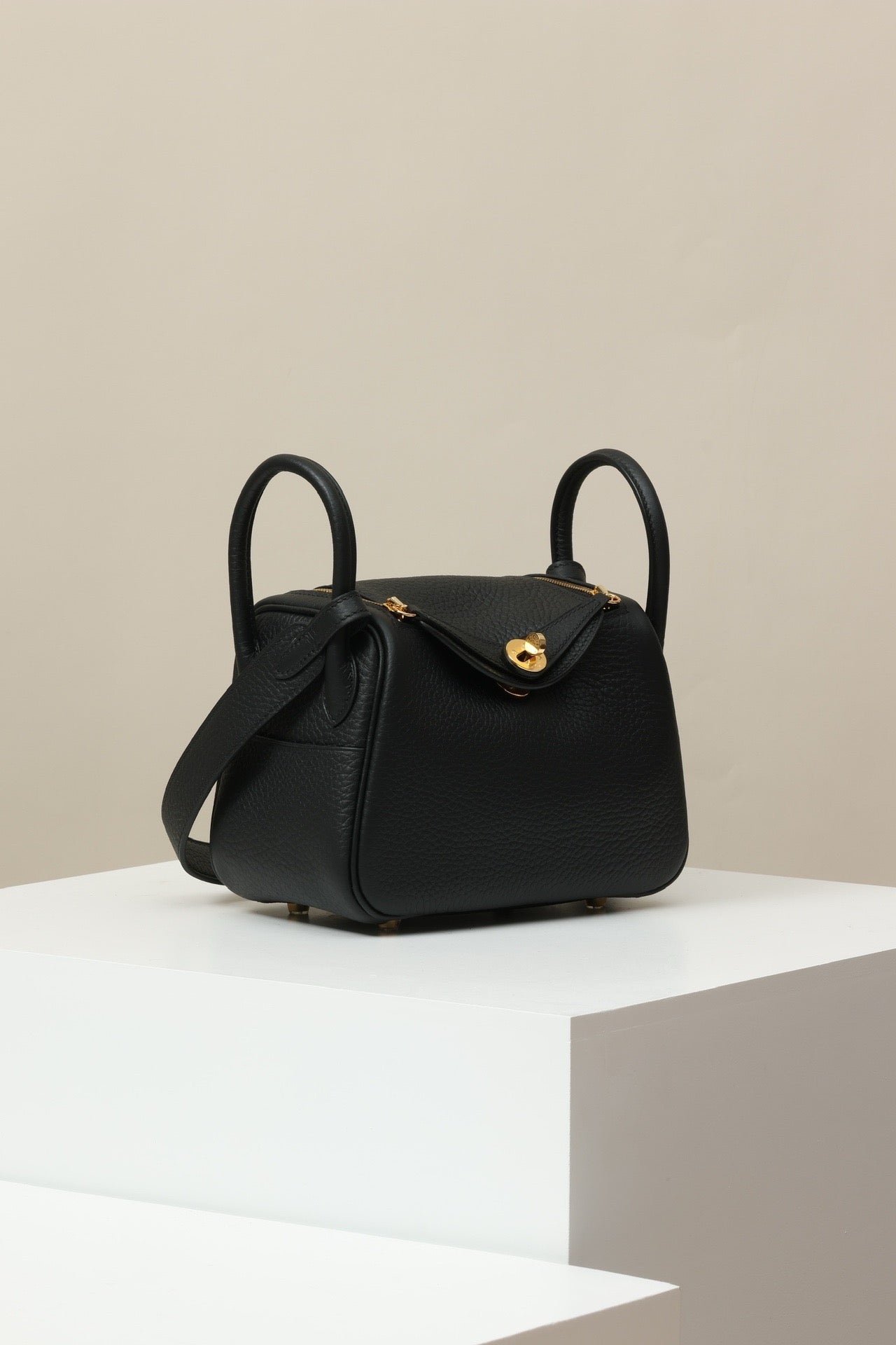 LD19 , Togo ,  CK89 Noir GHW #4599