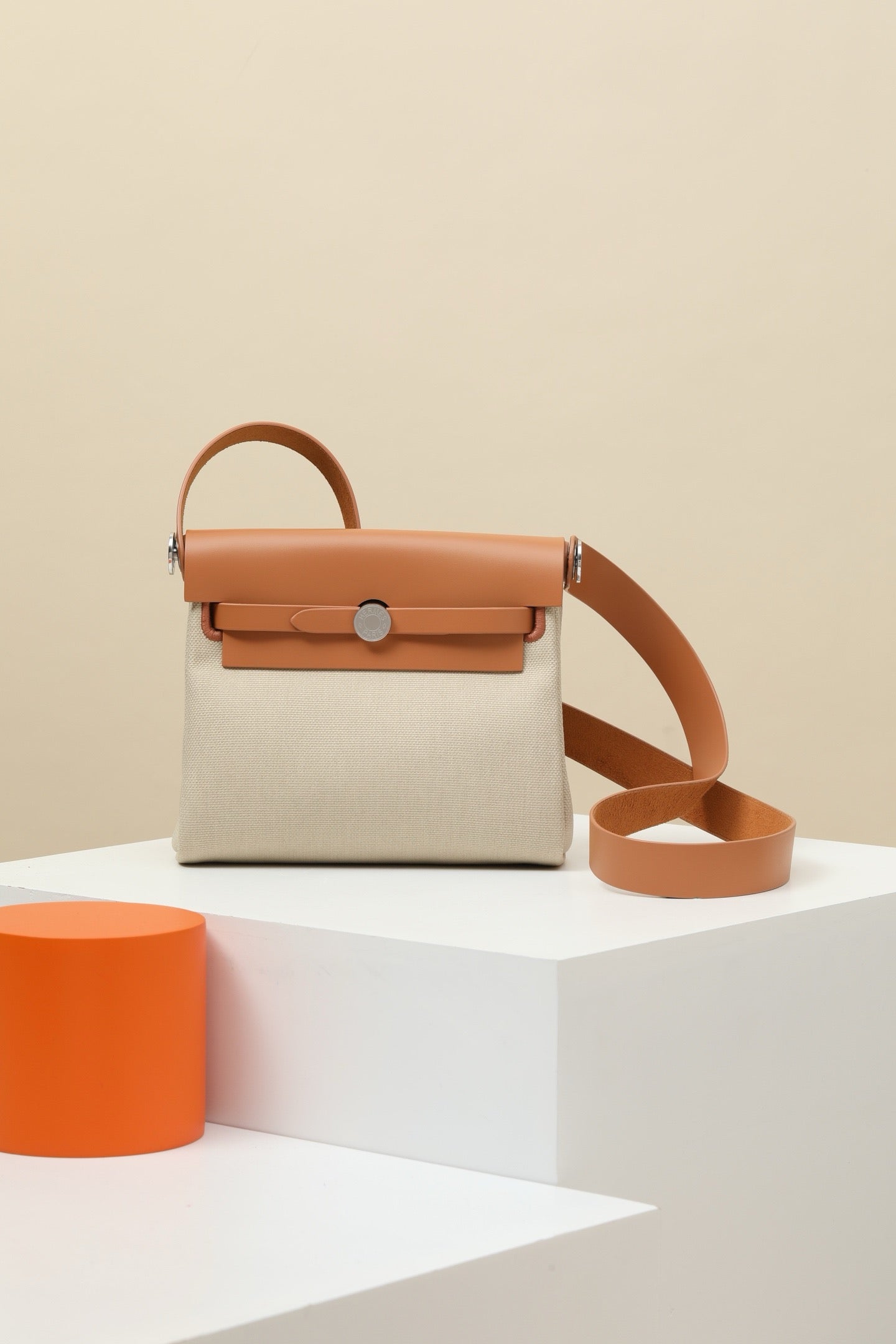 HB20 8L Gris Ciment / Light Coffee Canvas and Hunter Leather Shoulder Bag PHW #4645