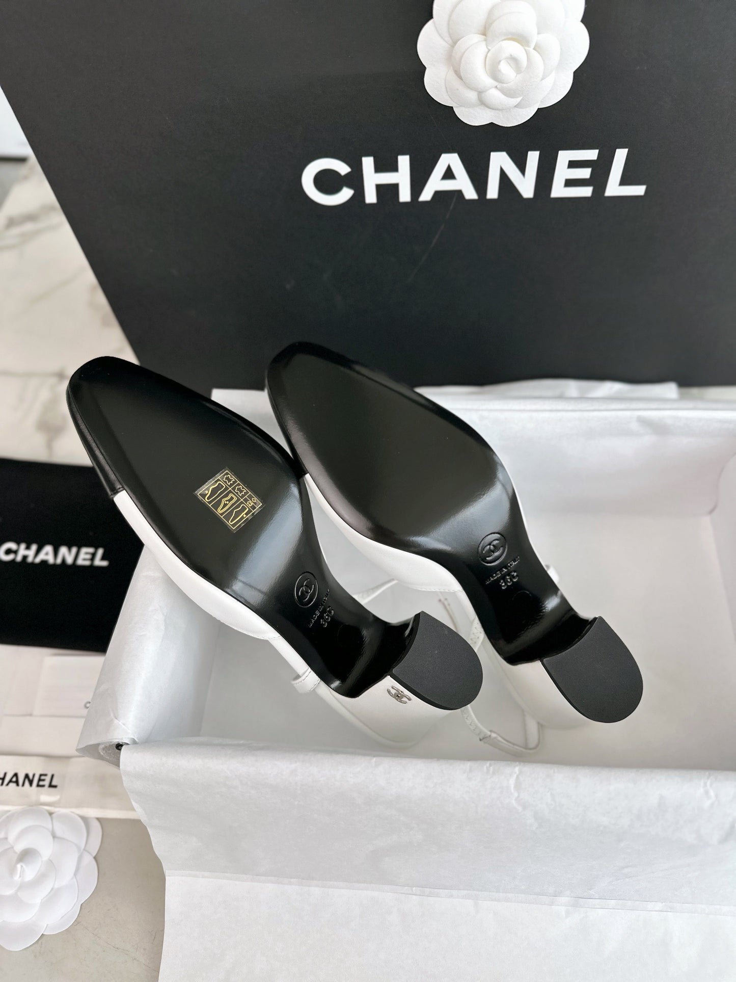 24s Sandal #299