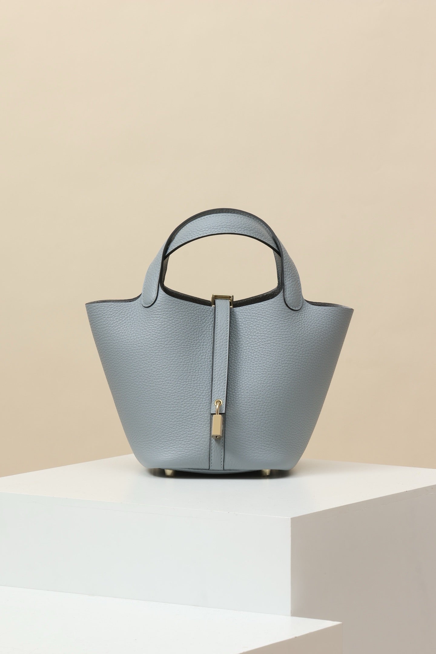 CL18 8U Glacier Blue GHW #4109