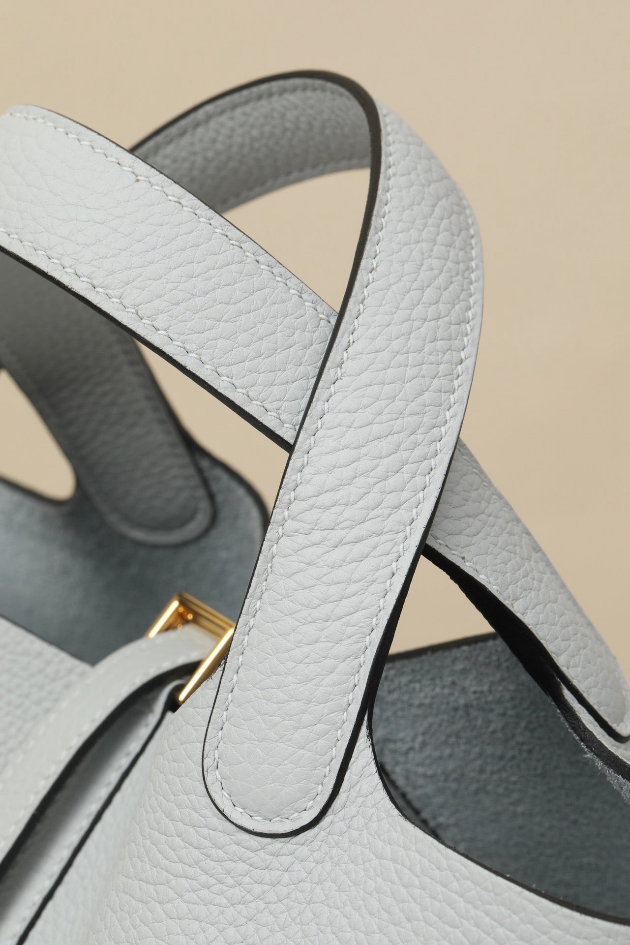 CL18 08 Holy Grail Blue GHW #4054