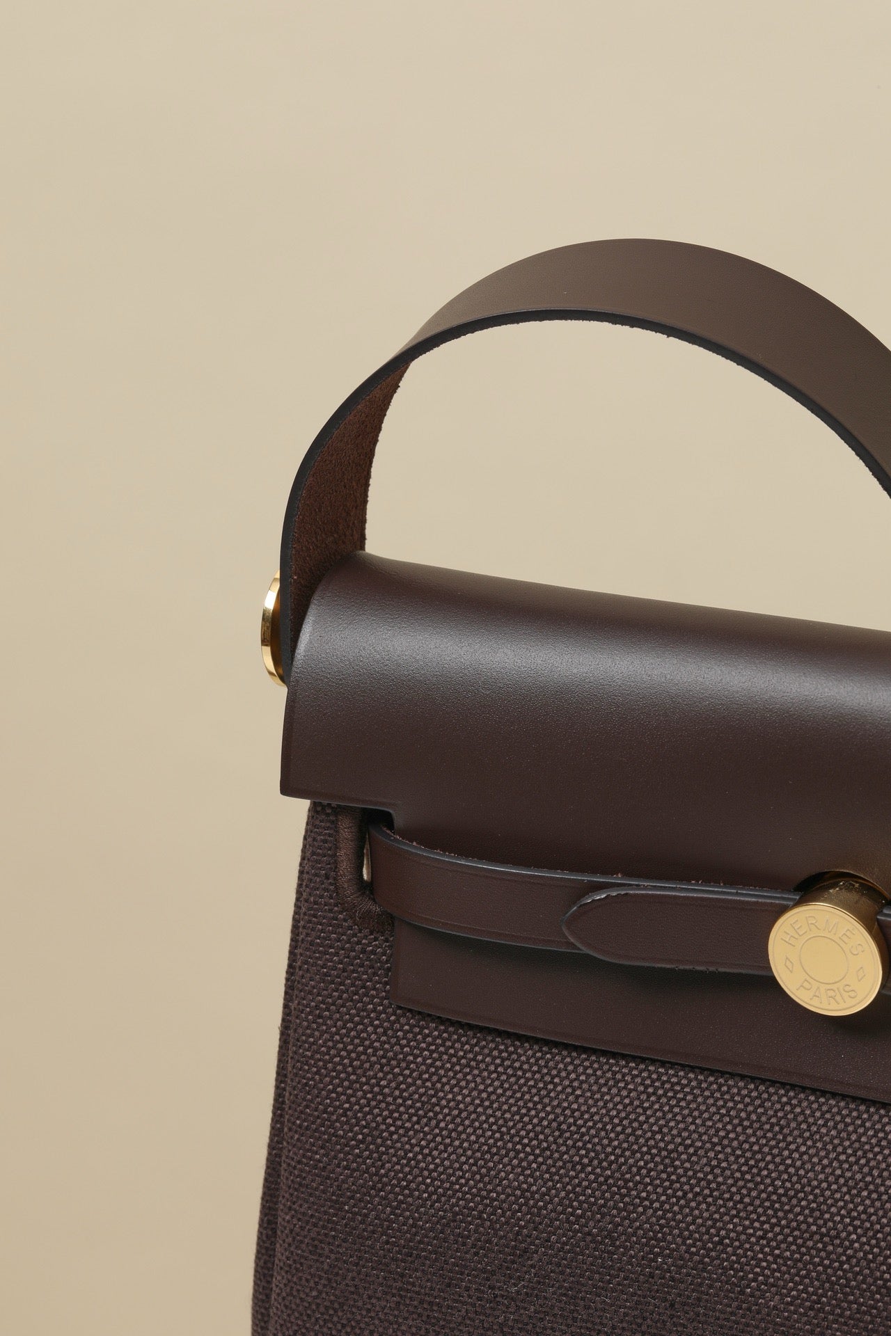 HB20 46 Ebony H Viking Canvas and Hunter Leather Shoulder Bag GHW #4641