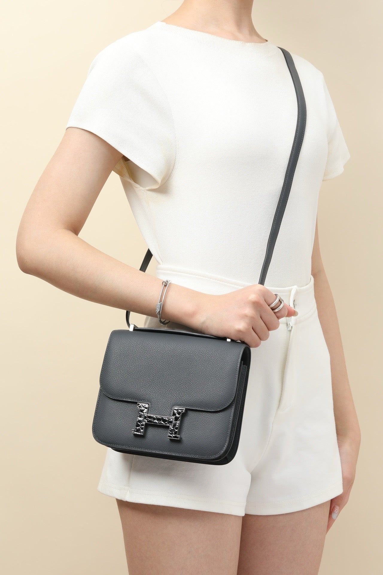 CJG24 , H0 Smog Grey / CK89 Black  ,  EVE leather with shiny #4384