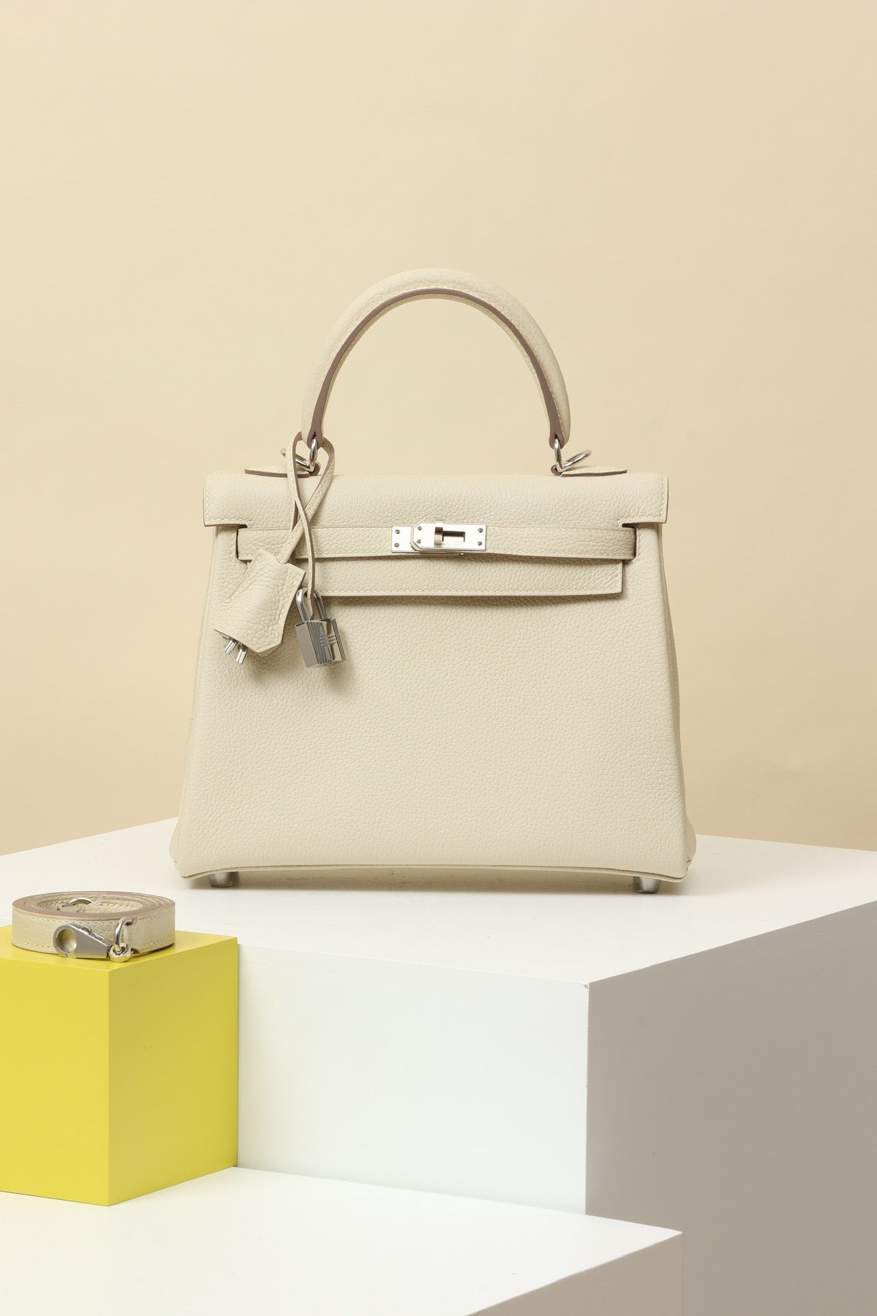 KL25 Milkshake White #3698