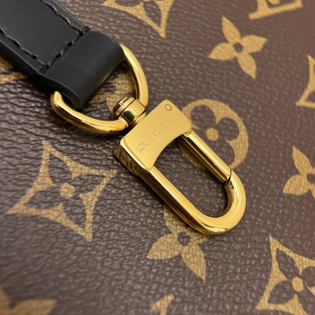 Bag #1242