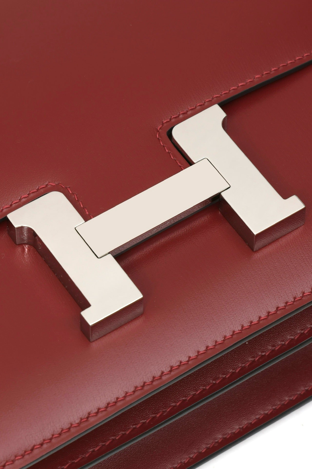 CJ19 19 cm ,  Red Box leather PHW #4291