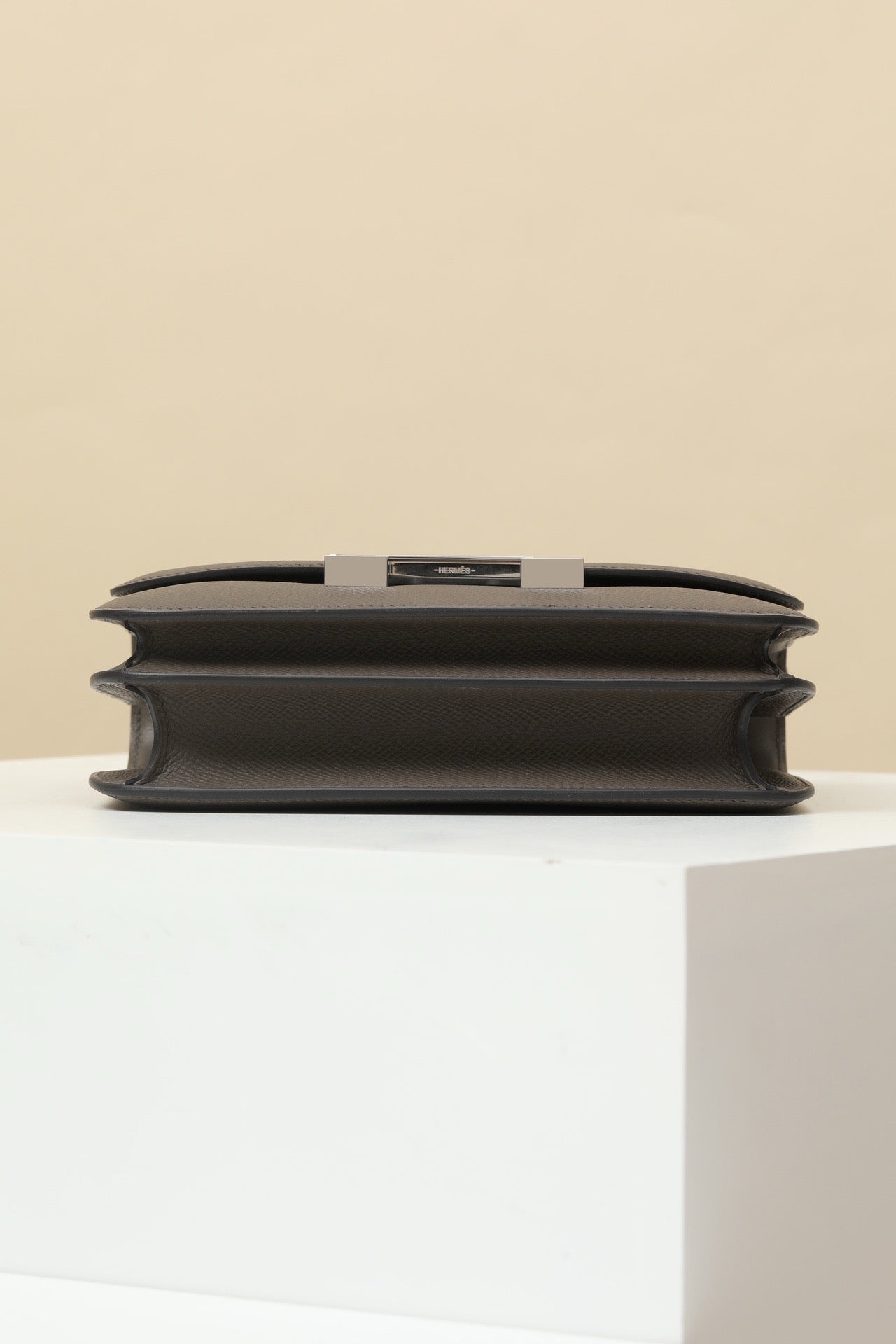 CJ19 19 cm , Pewter Grey Epsom leather PHW #4331