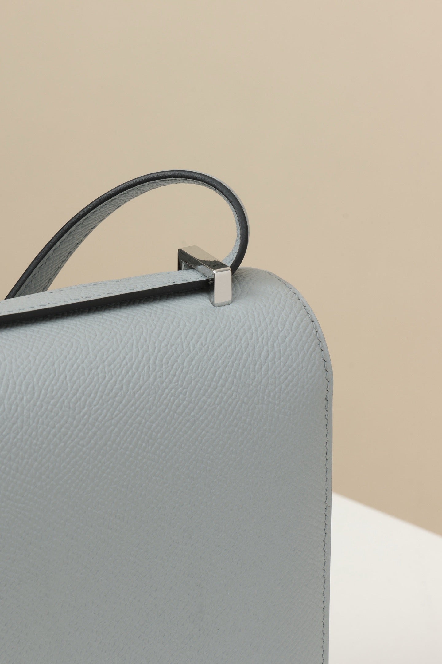 CJ19 19 cm ,  Glacier Blue Epsom leather PHW #4312