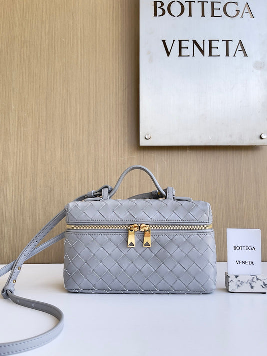 BV Bang Bang Vanity Case #566