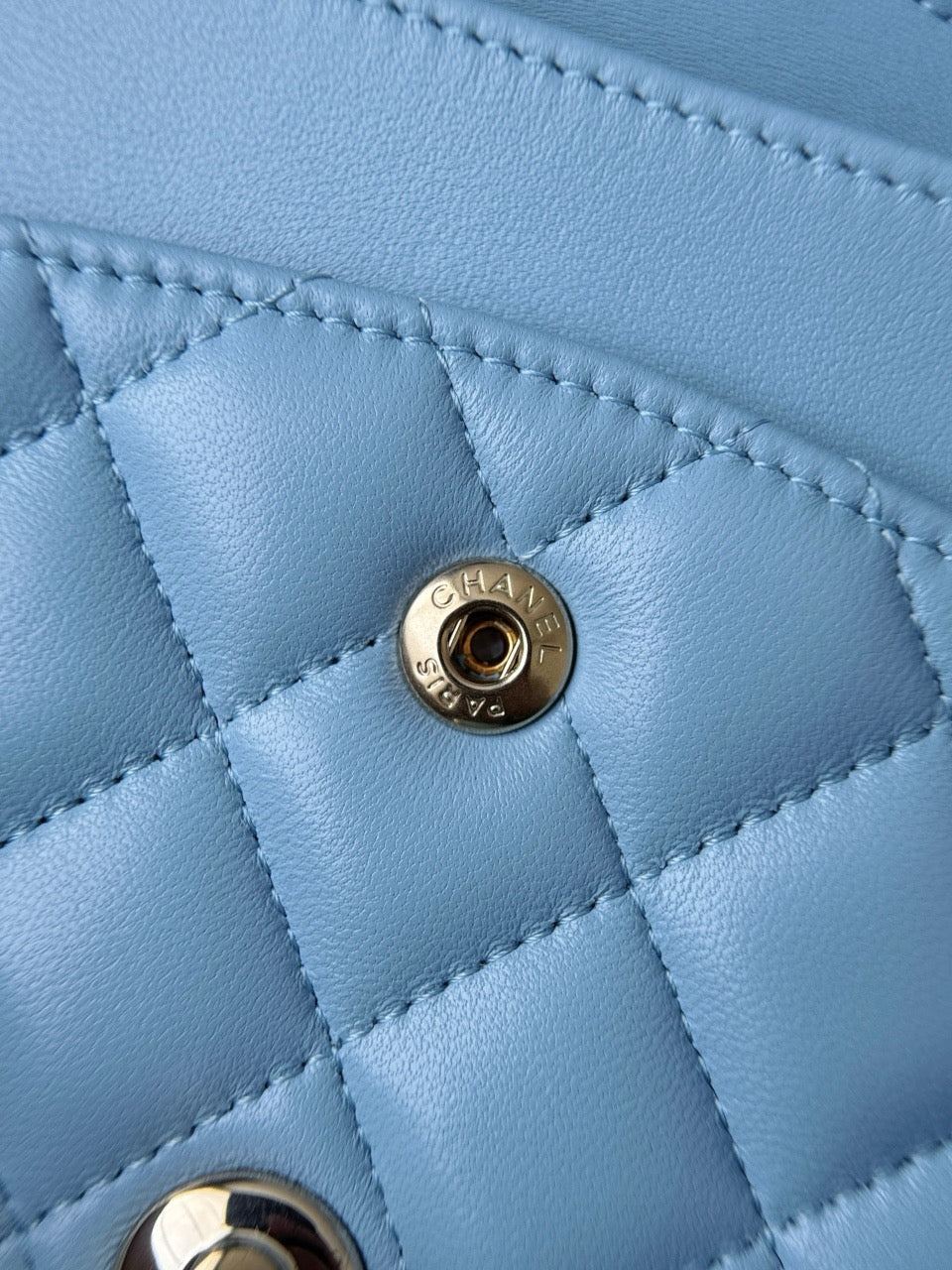 Cf25 Champagne Gold #3697