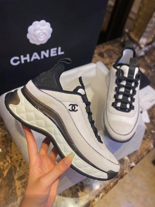 24s sneaker #355