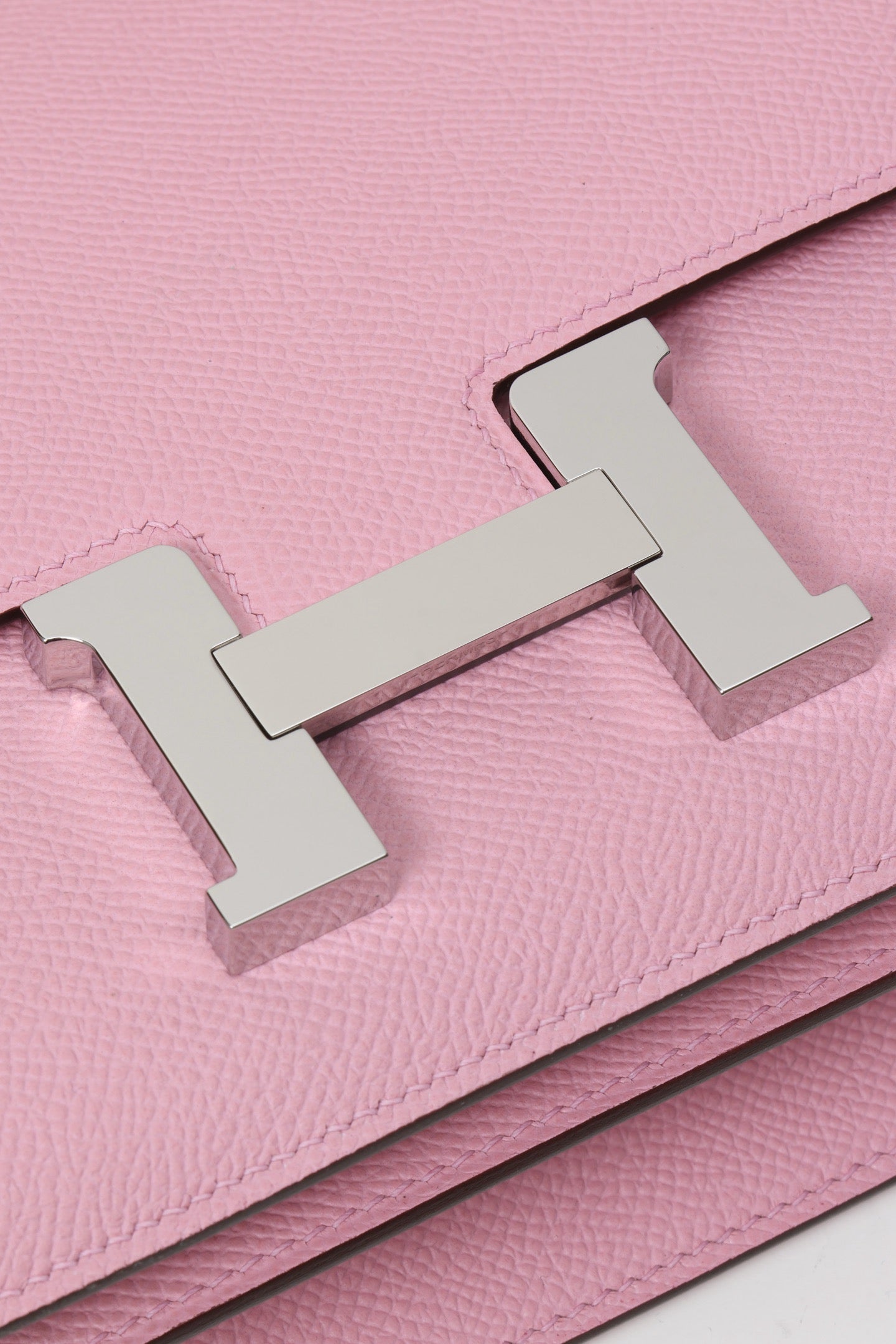 CJ19 19 cm ,  Wisteria Purple Epsom leather PHW #4306