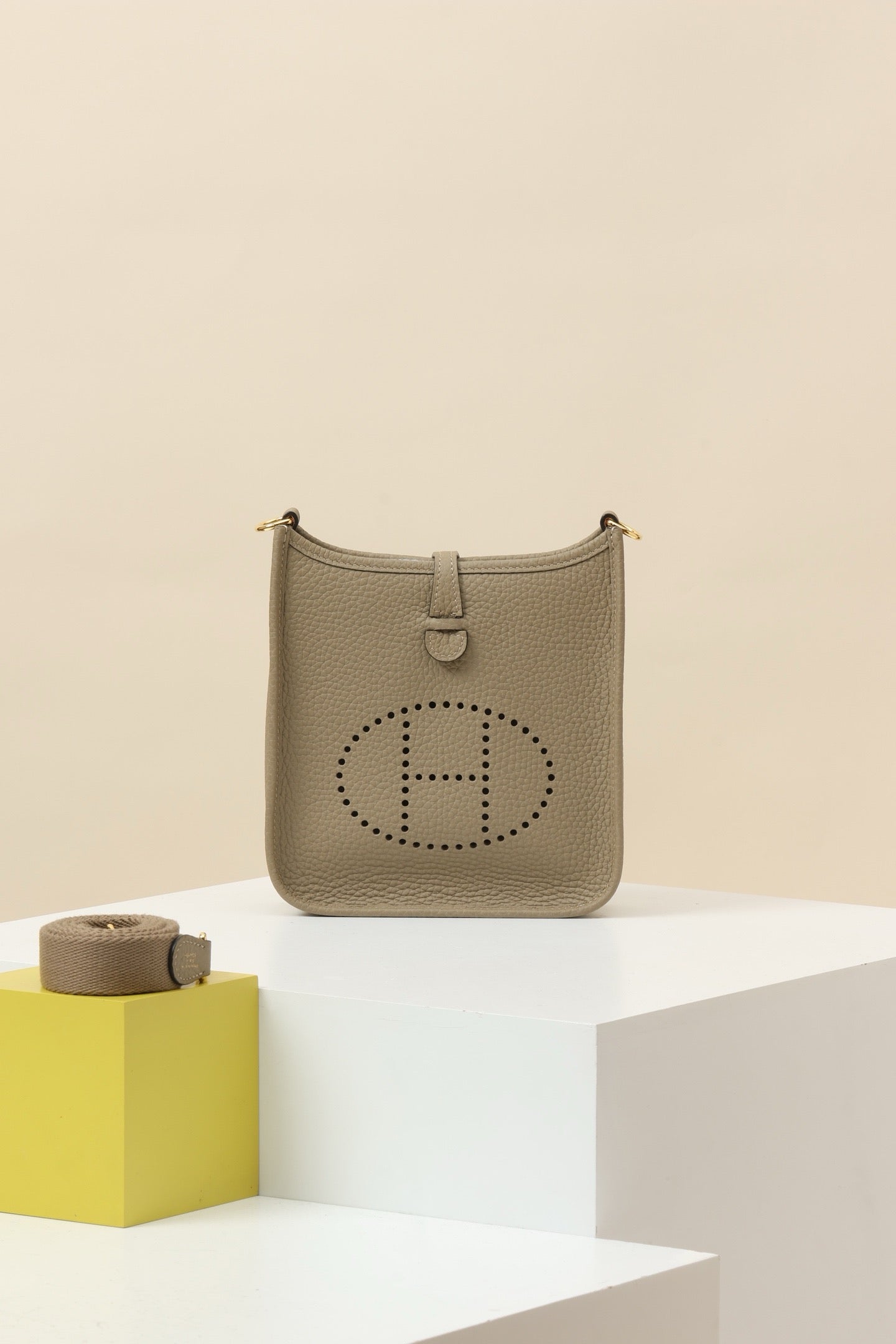 YF16 8Q Marfa Beige, Clemence bull leather crossbody bag  , GHW #4406