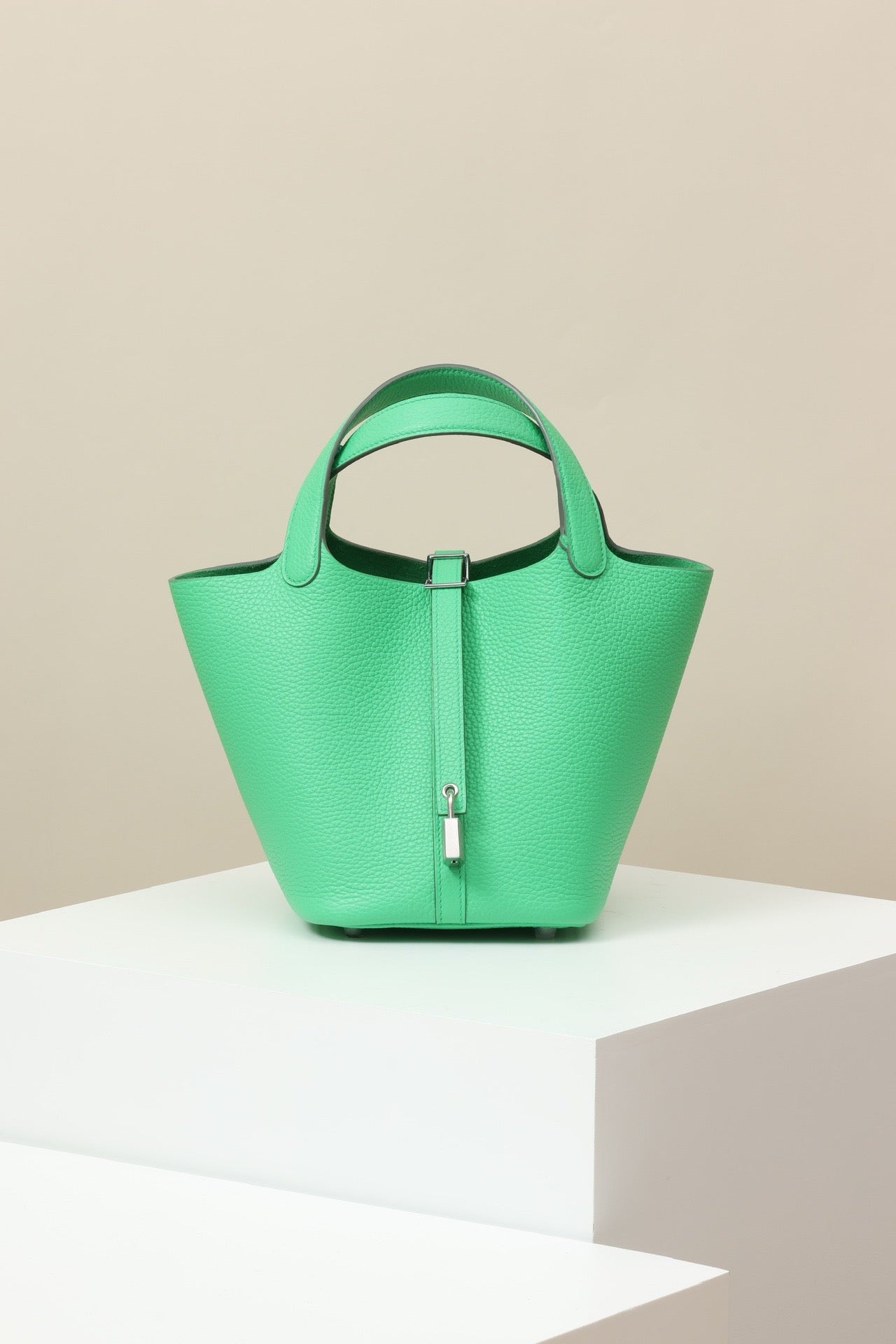 CL18 OZ Comic Green PHW #4061