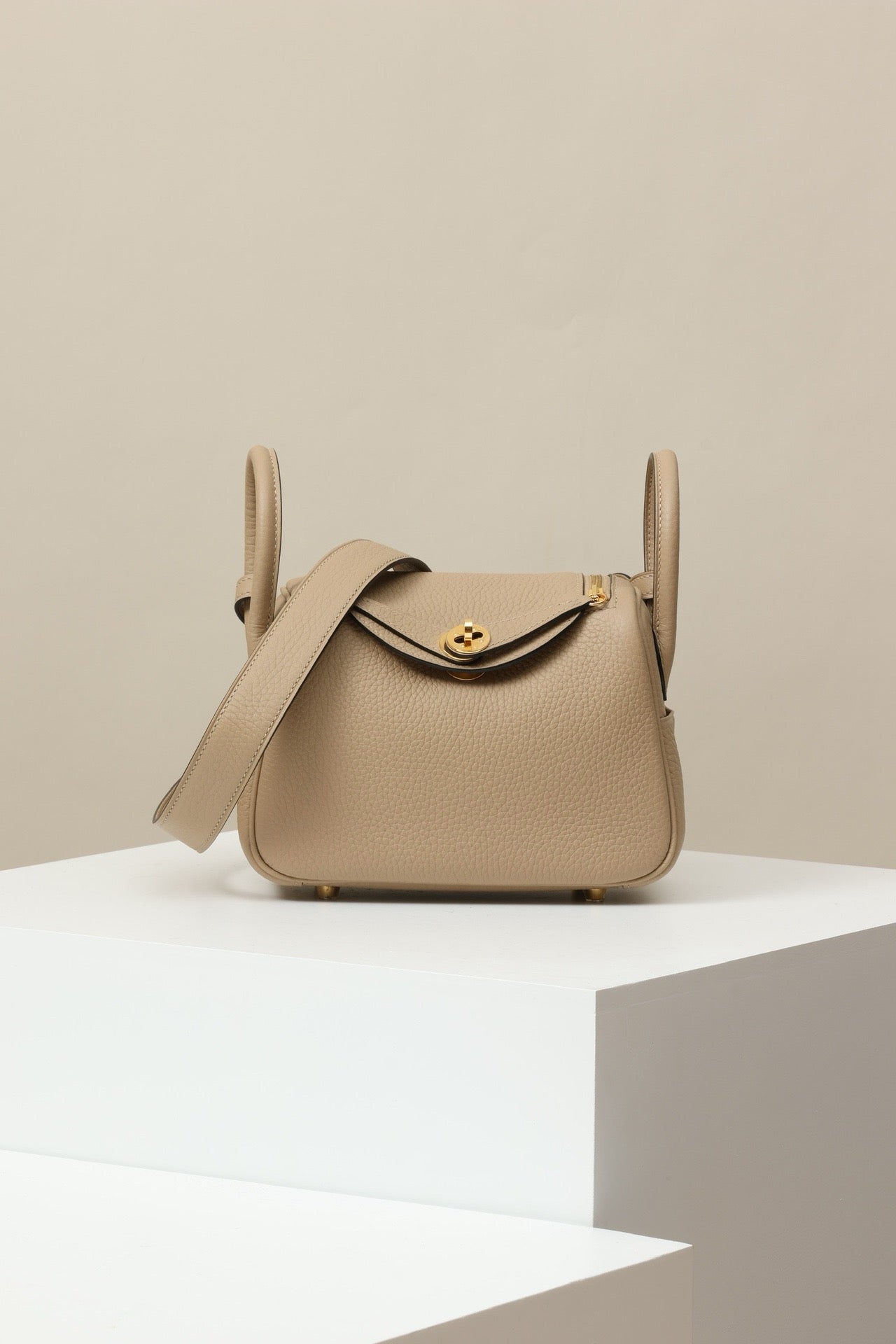 LD19 , Togo ,  S2 Trench GHW #4596