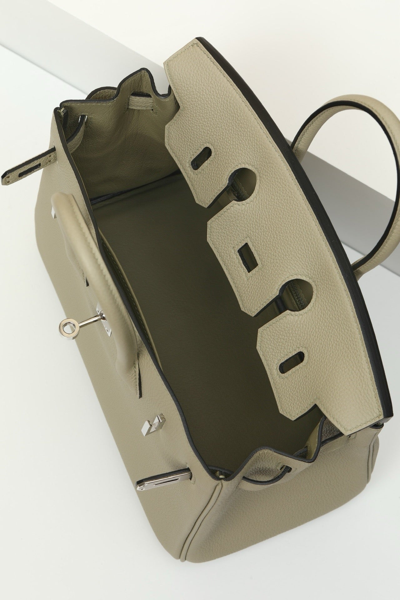 BK25 Sage Green # 3887