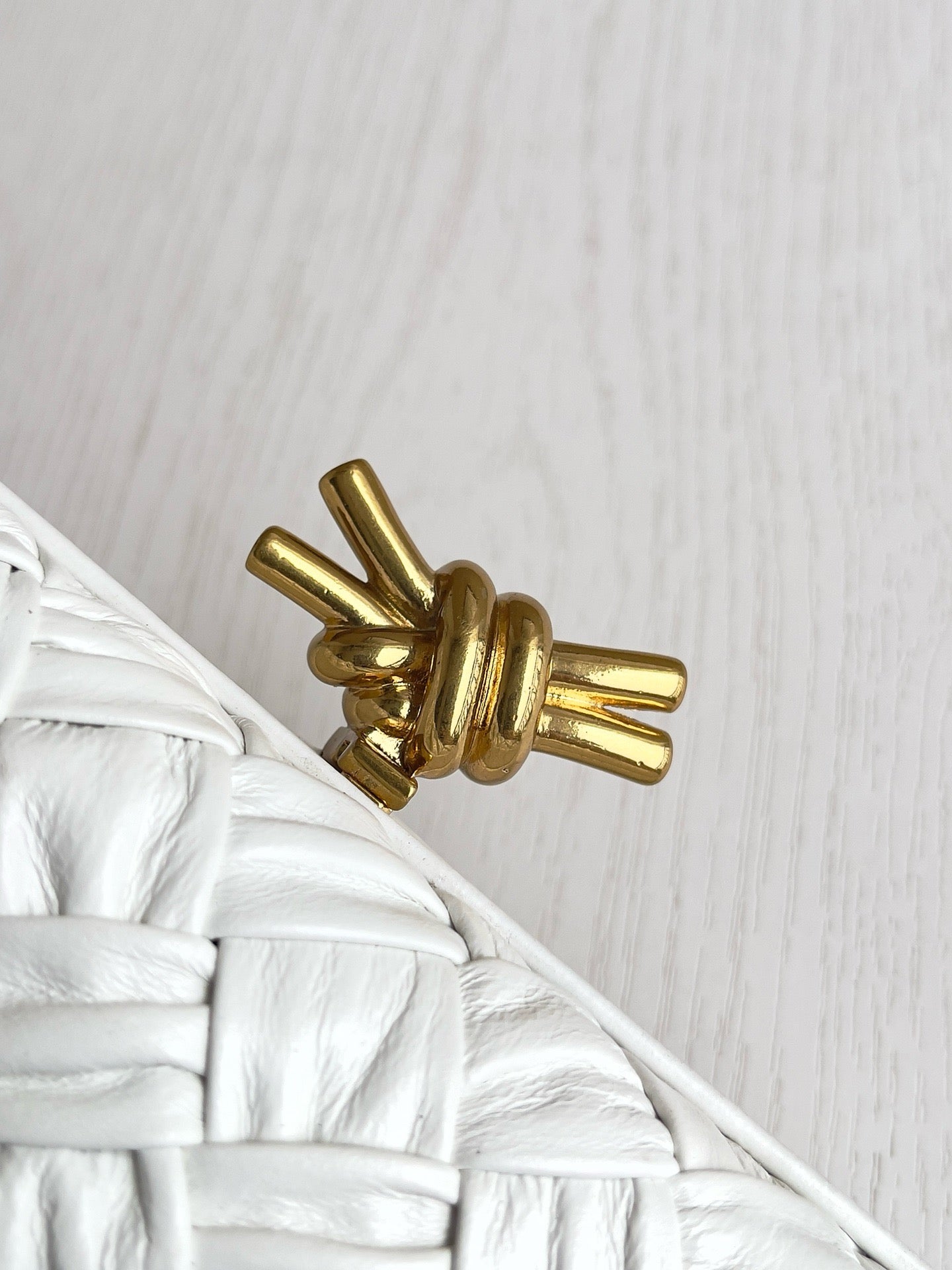 BV the knot #2578