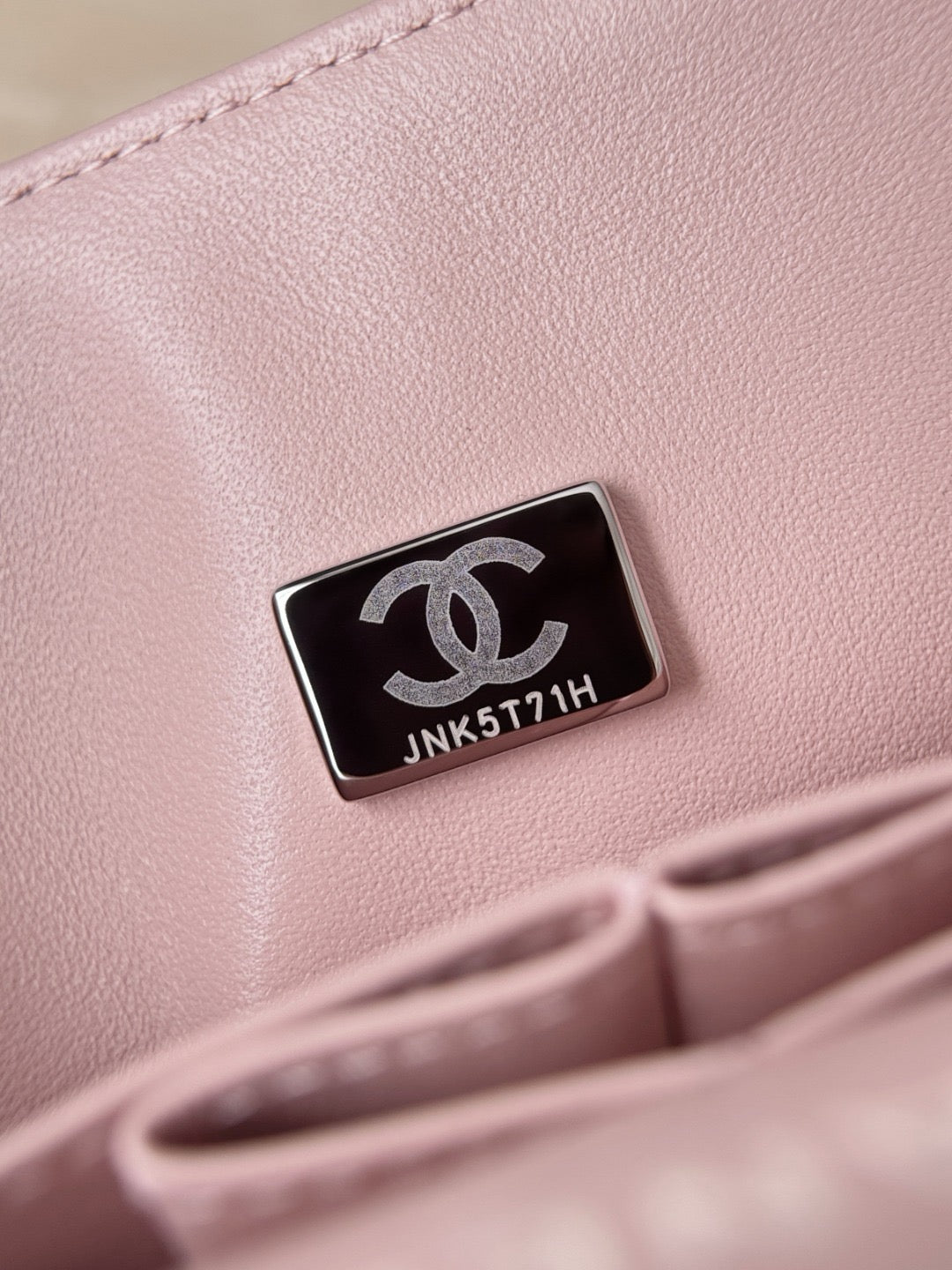 Cf25 Silver Hardware , Caviar # 4203