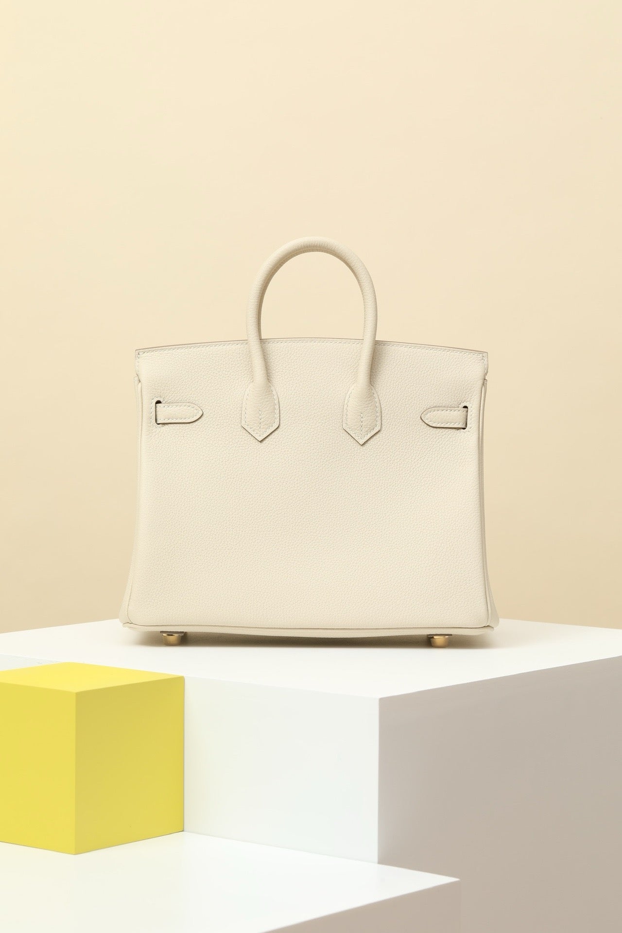 BK25 Milkshake White # 3886