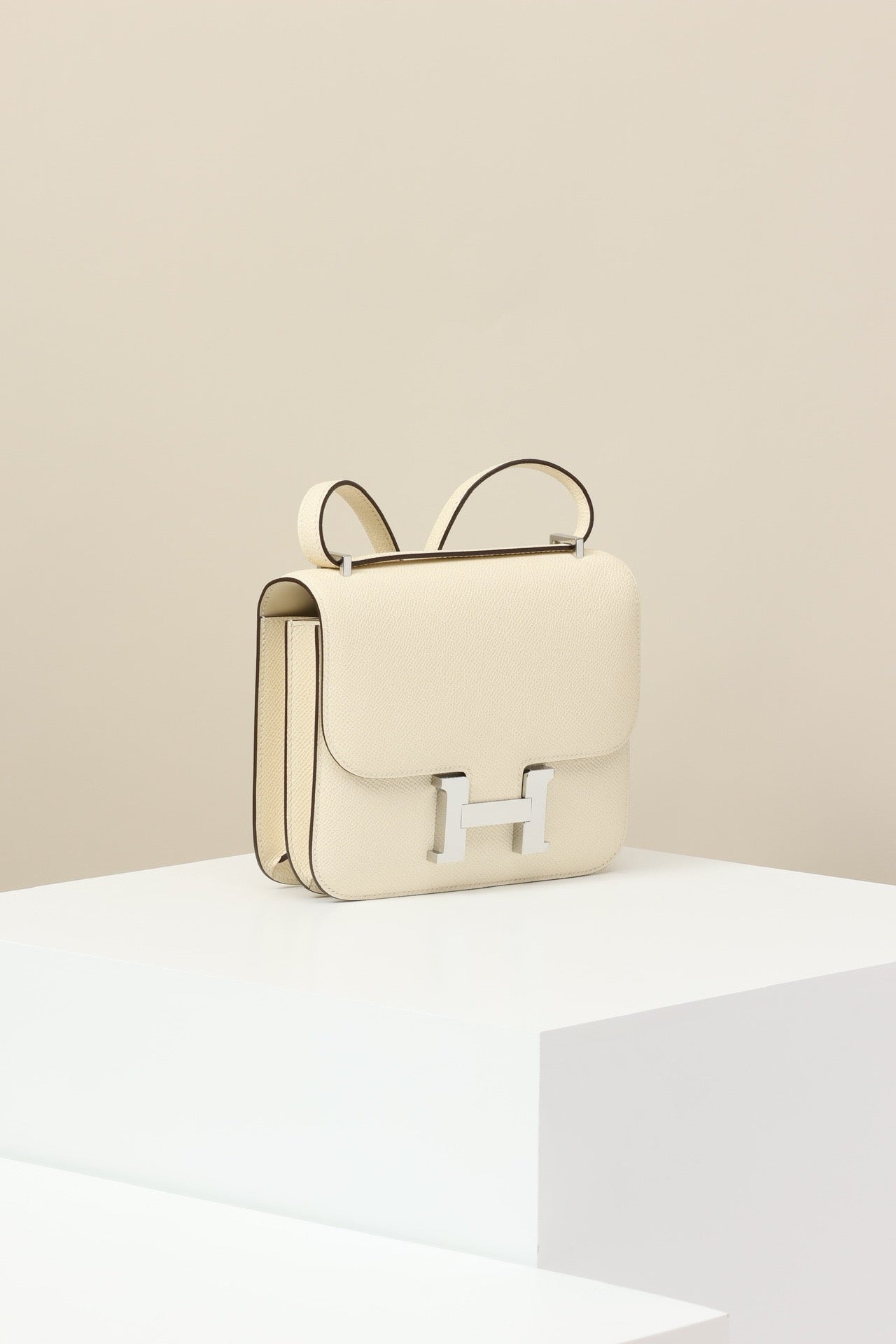 CJ19 19 cm ,  Cream White Epsom leather PHW #4301