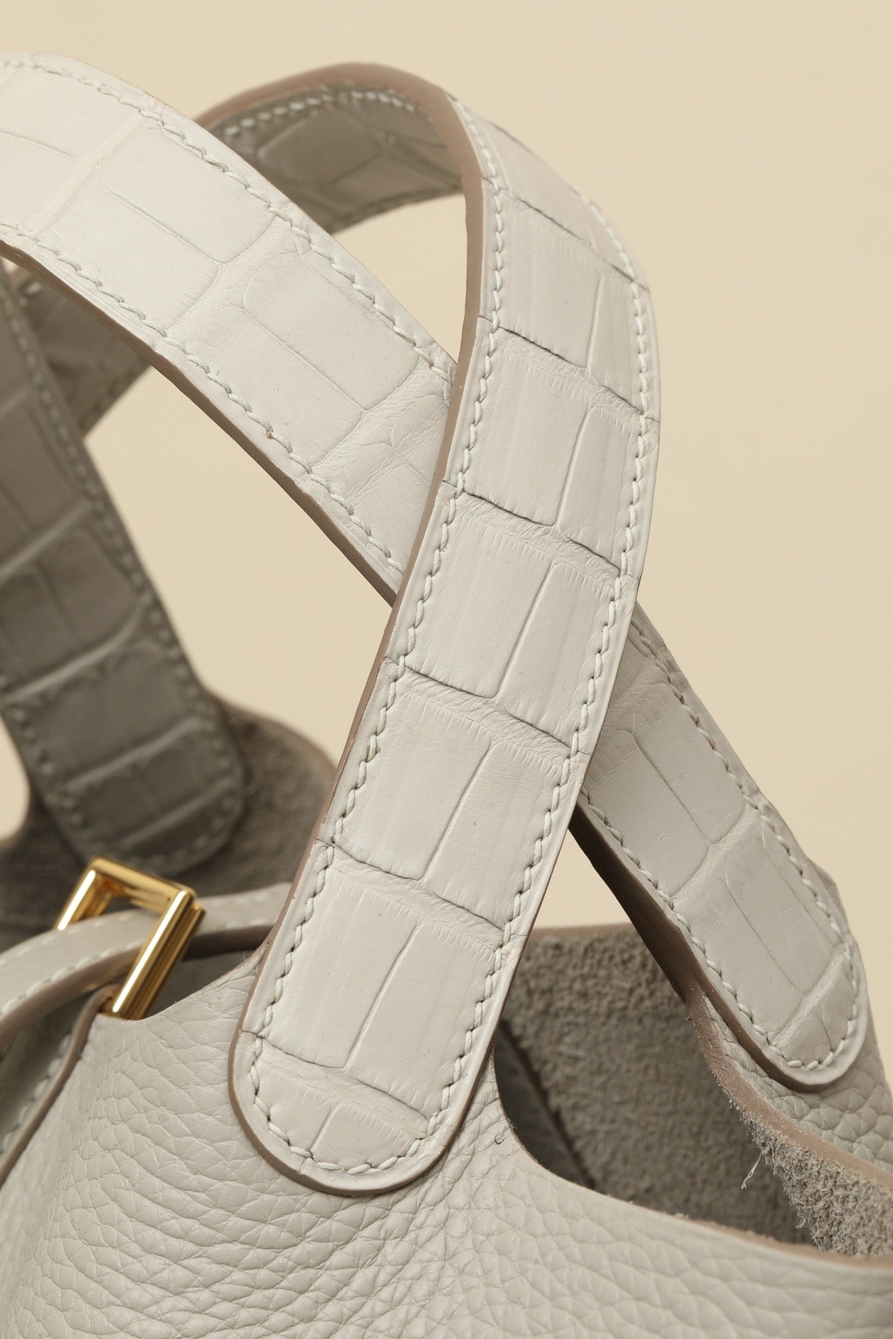 CL18 Glacier White #3746