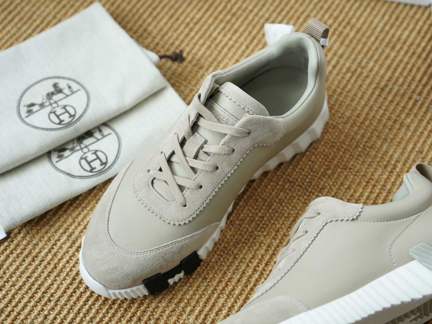 HSneakers