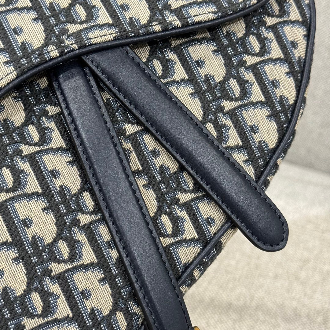 CD Saddle Bag with Strap #901