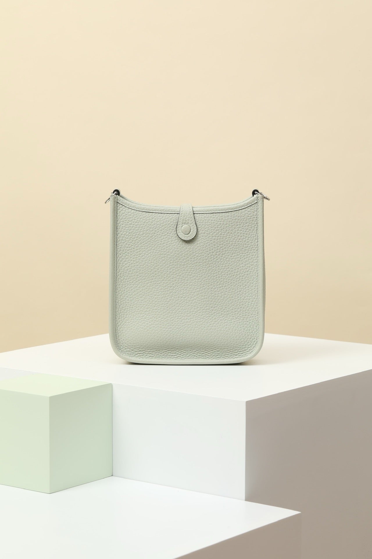 YF16  OW Crystal Grey Clemence bull leather crossbody bag  ,PHW#4431