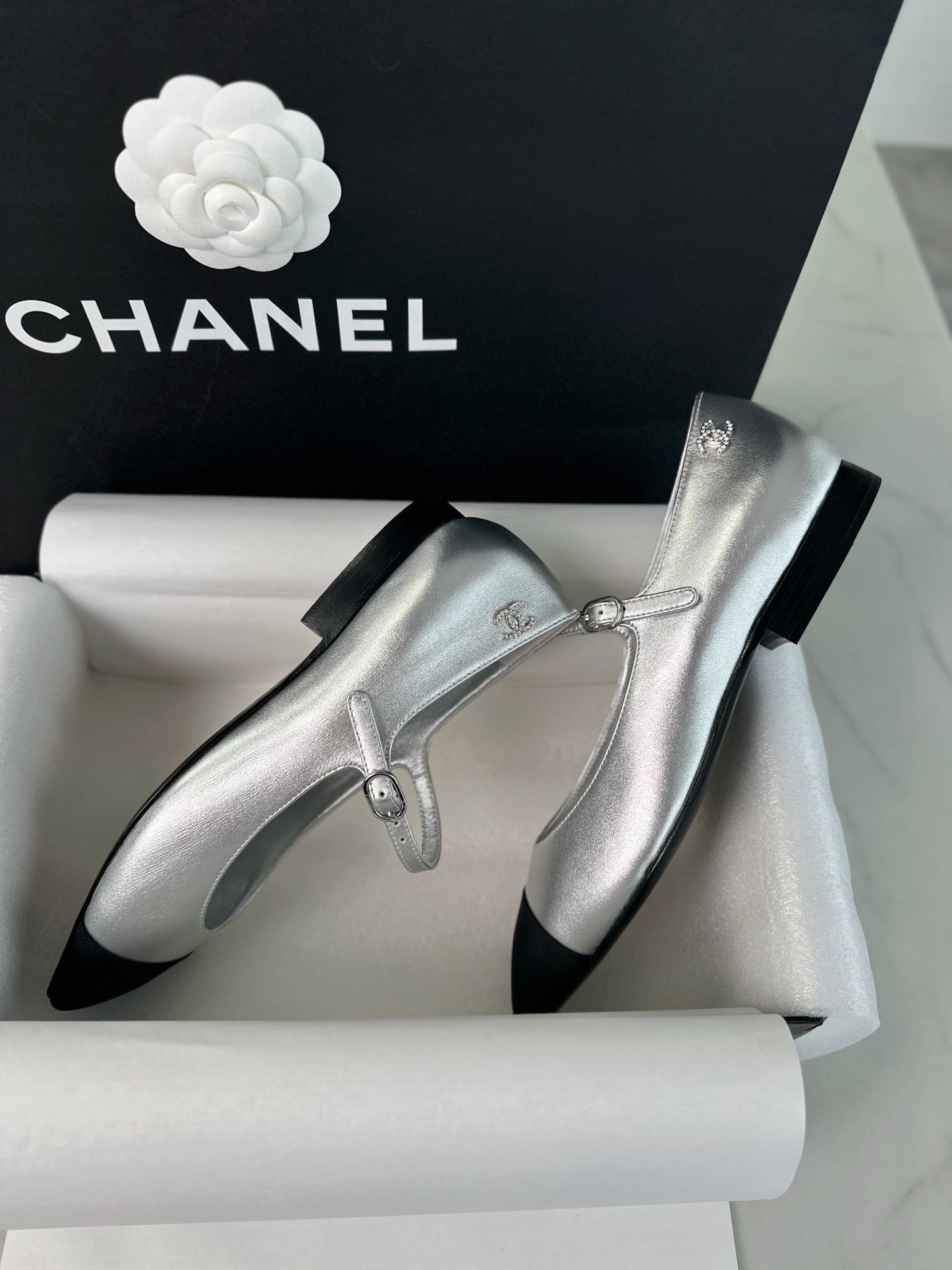 24s sandal #362