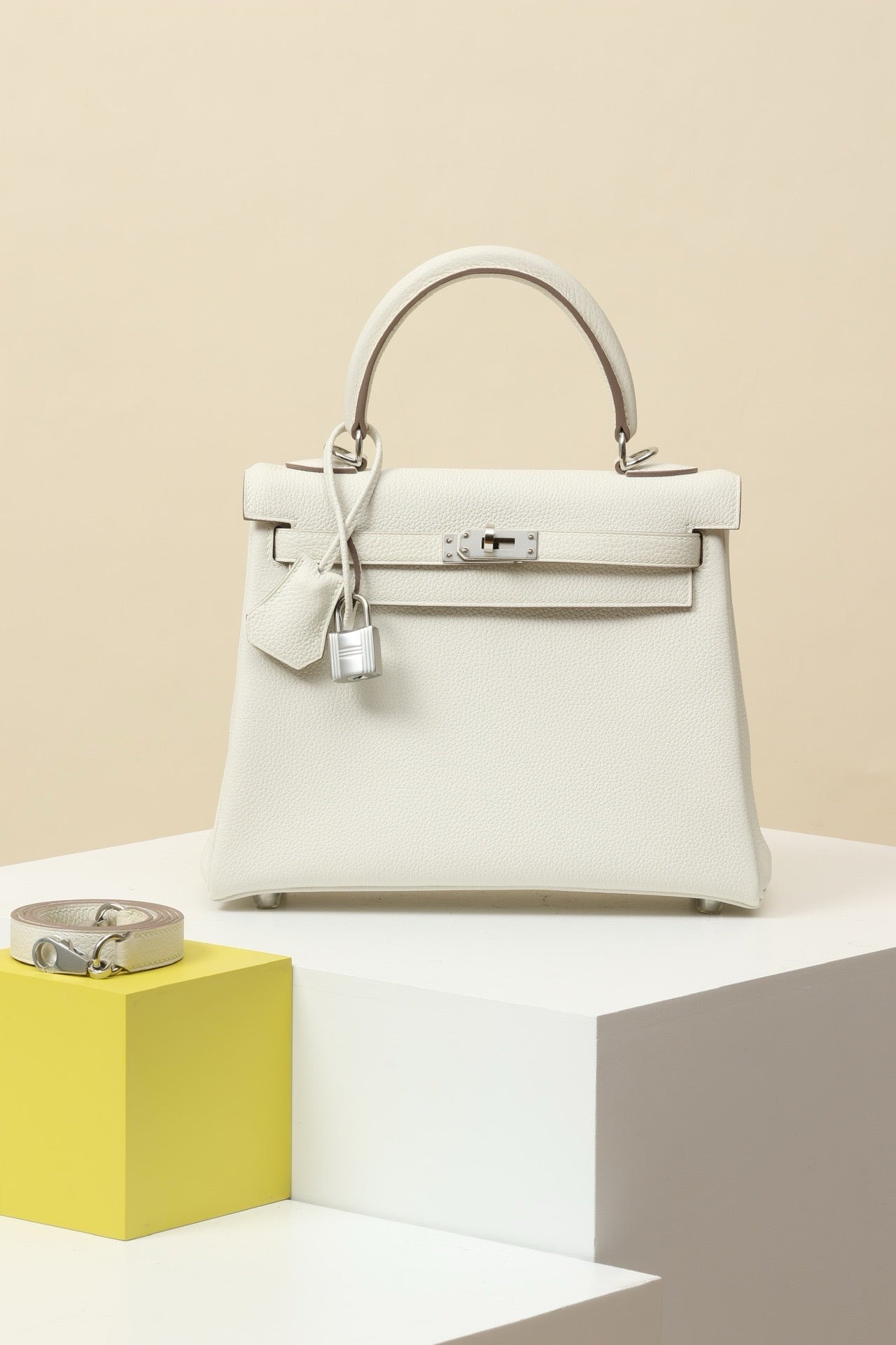 KL25 Mushroom White #3713