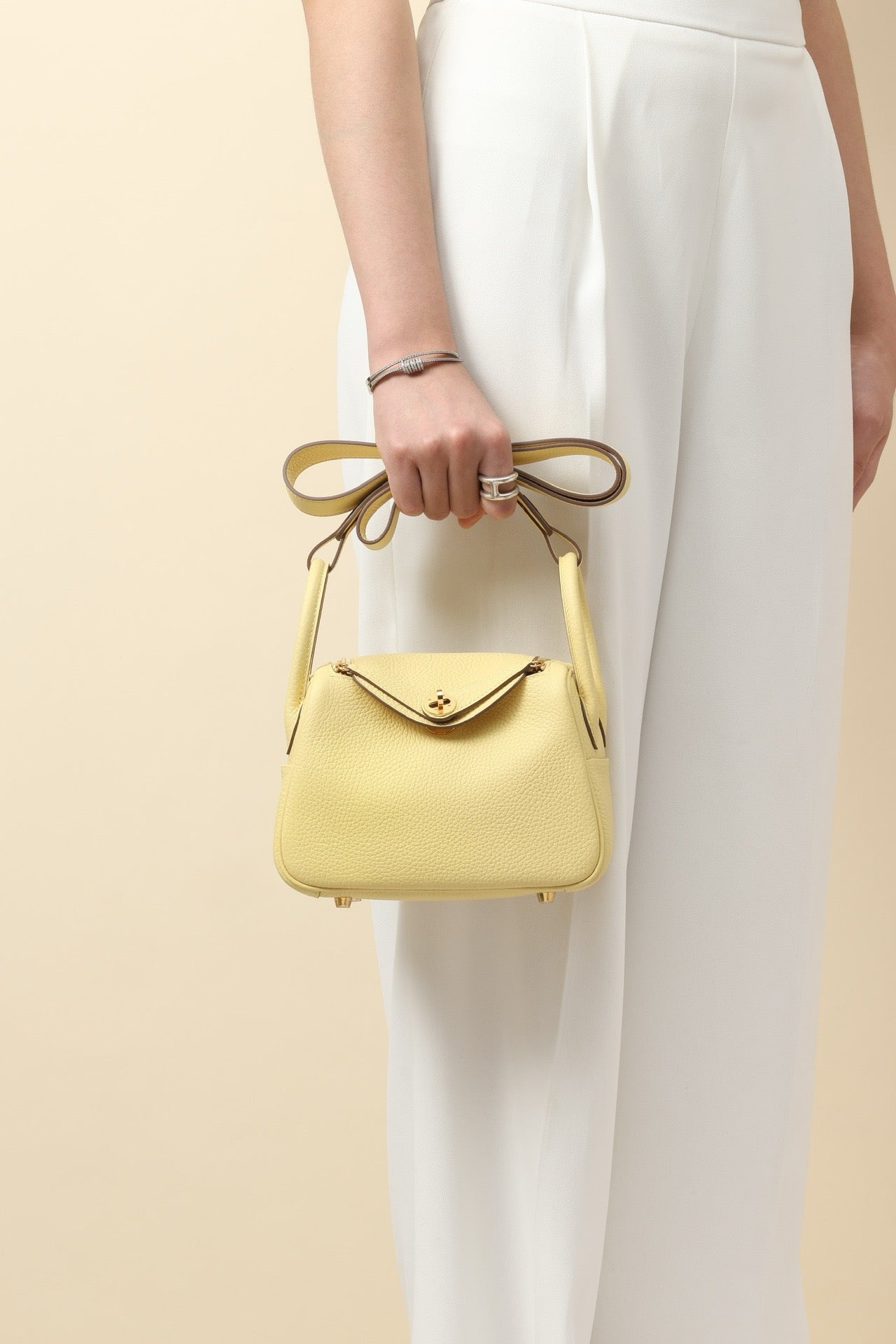 LD19 , Togo , 1Z Jaune Poussin / I2 Craie GHW #4583