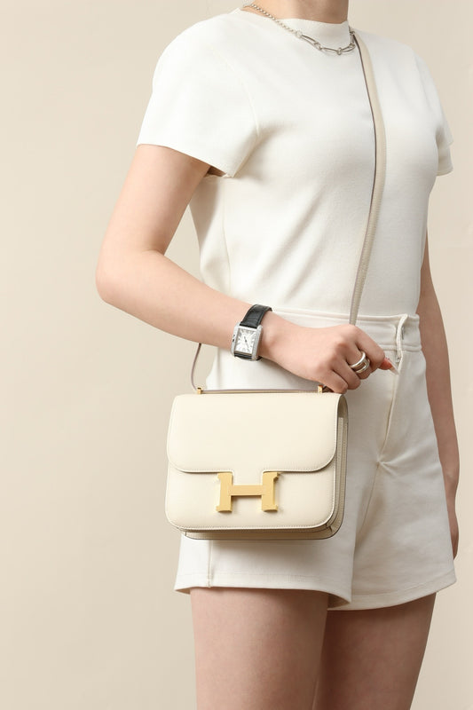 CJ19 19 cm ,   Milkshake White Epsom leather GHW #4299