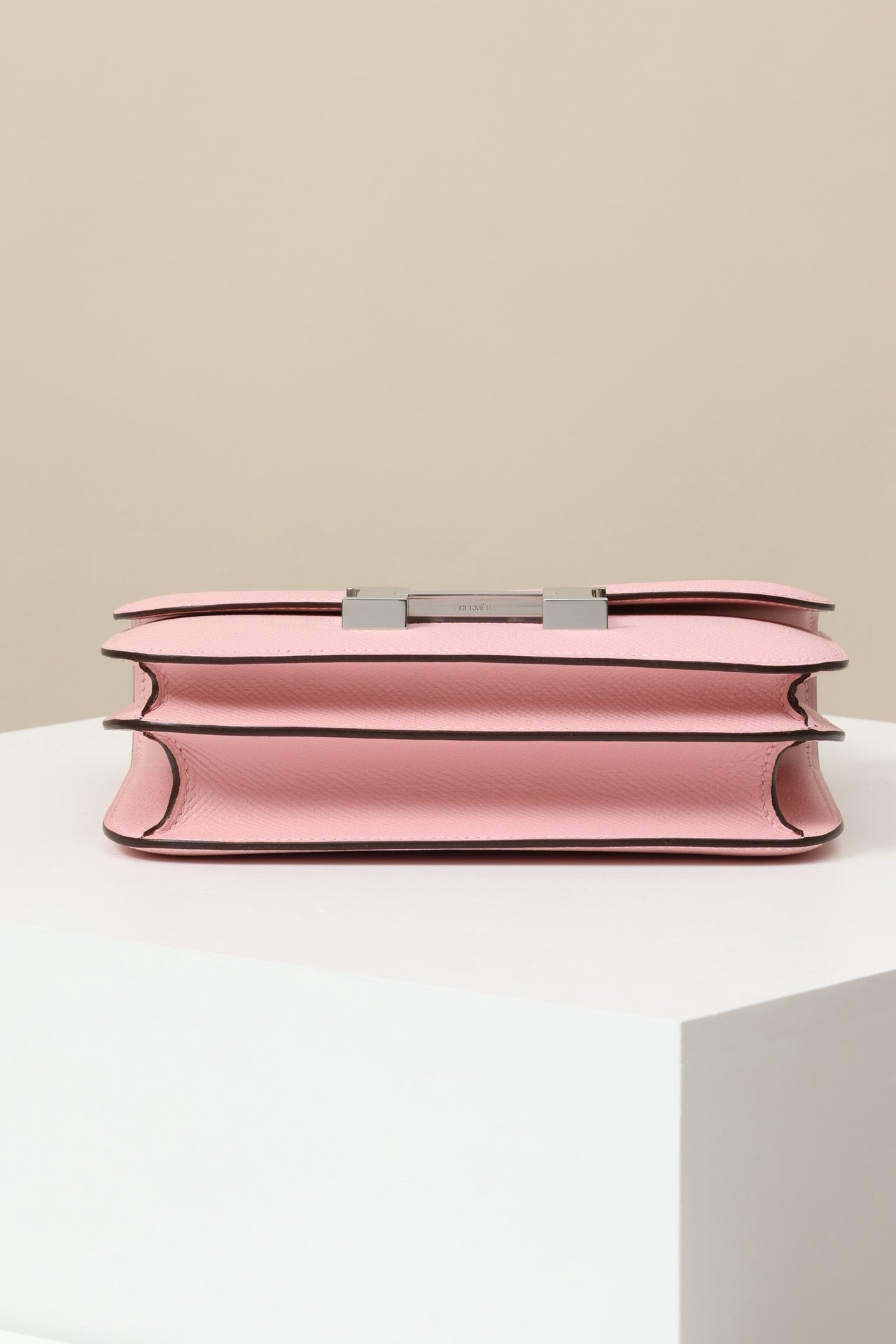 CJ19 19 cm ,  New Sakura Pink Epsom leather PHW #4305