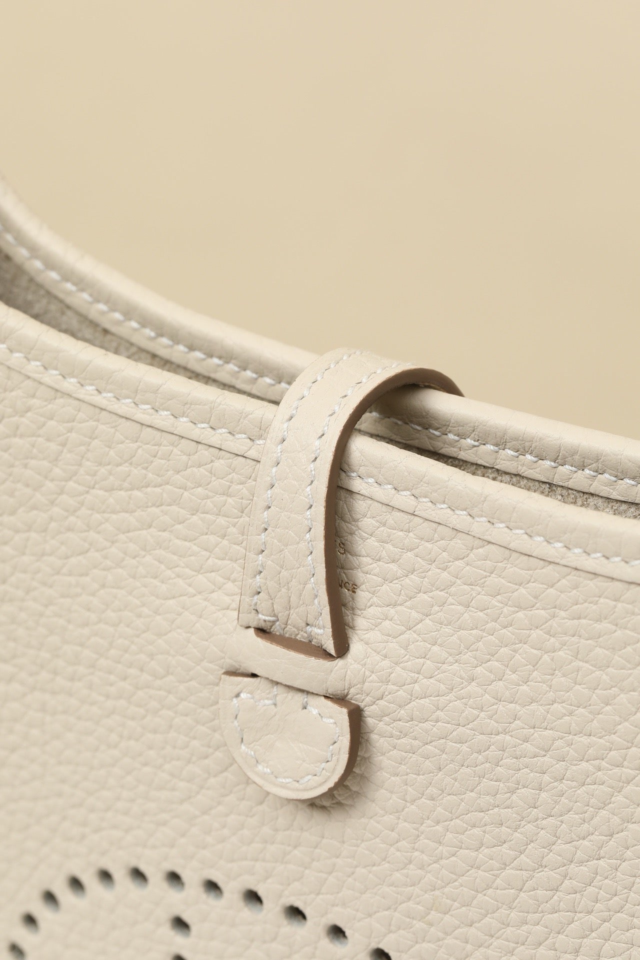 YF16 CC10 Milkshake White Clemence bull leather crossbody bag  ,GHW#4433