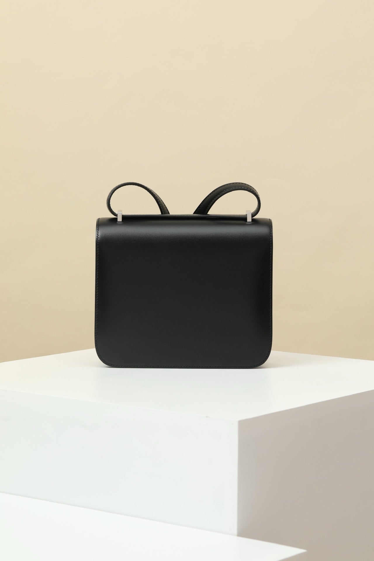 CJ19 19 cm , Box leather PHW #4288