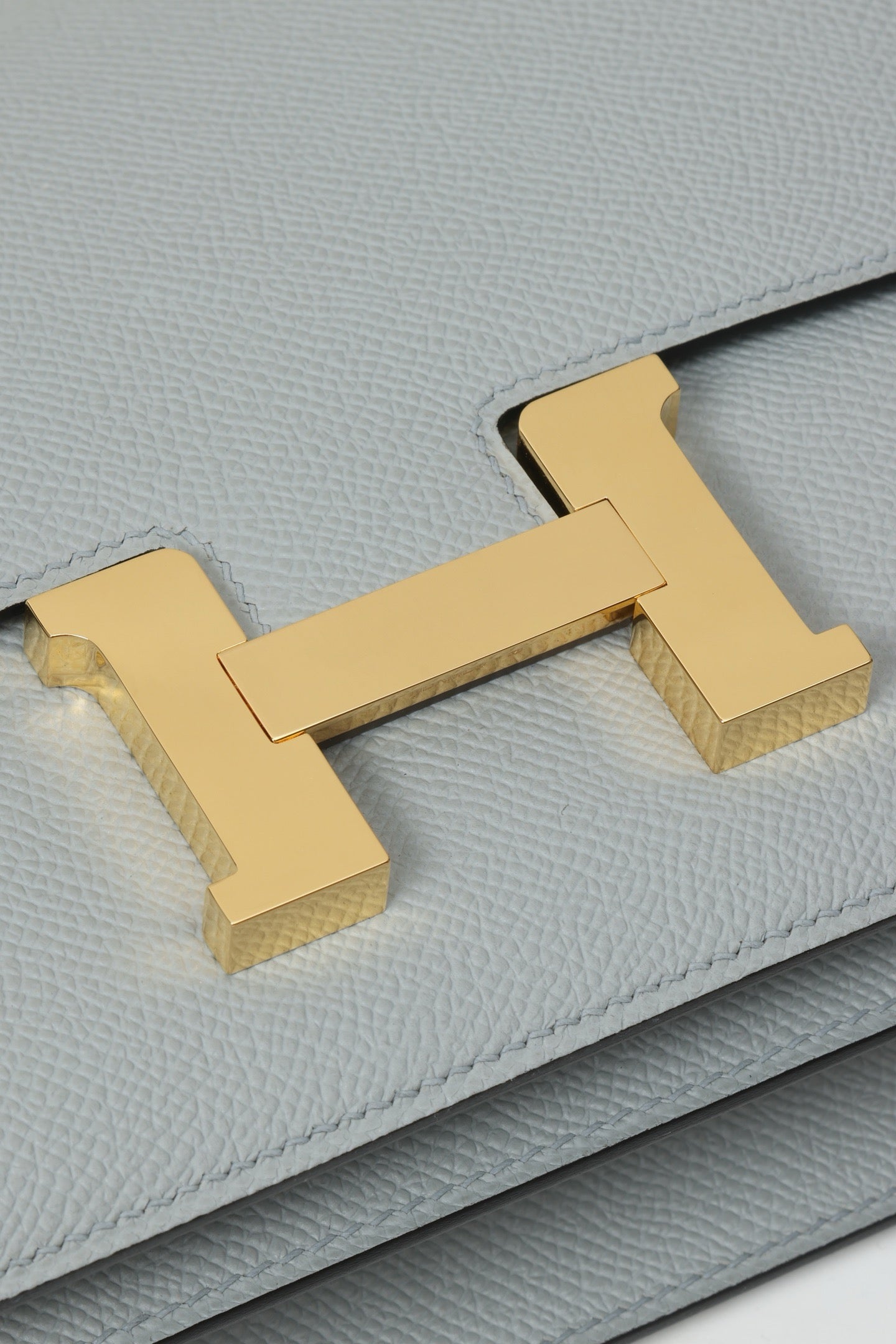 CJ19 19 cm ,  Puppet Grey Epsom leather GHW #4314