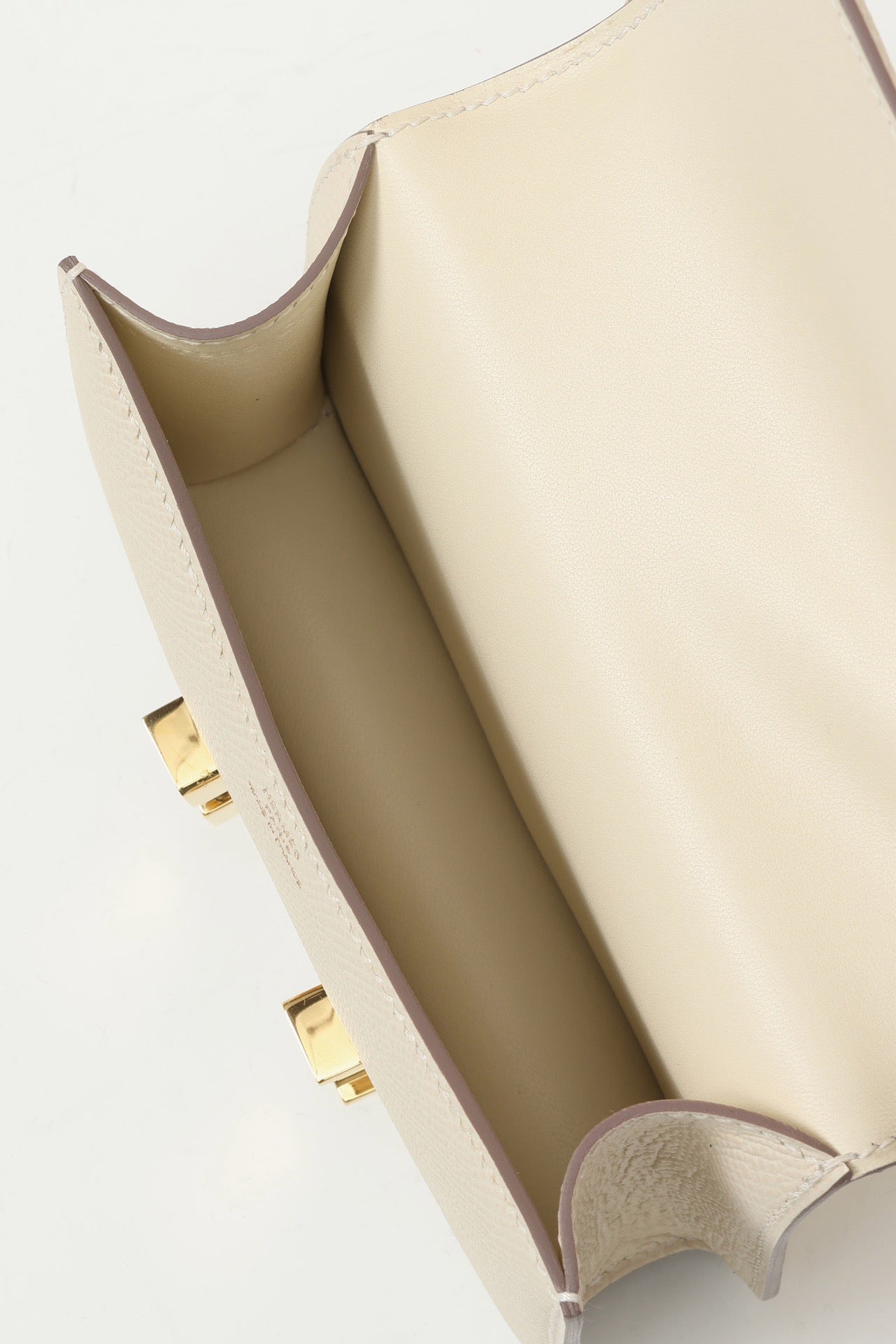 CJ14 , 14 cm,  CC10 Milkshake White GHW #4360