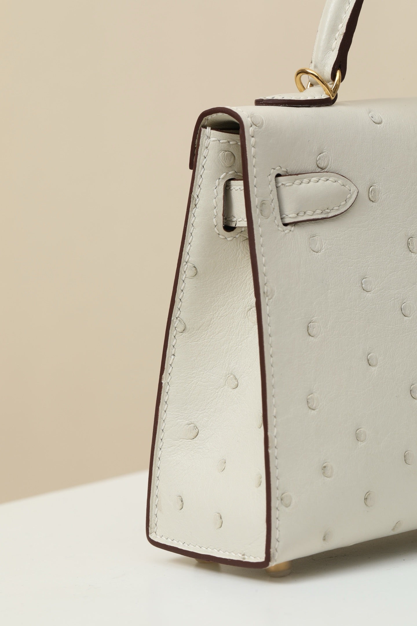 KL19  Wool White #3831