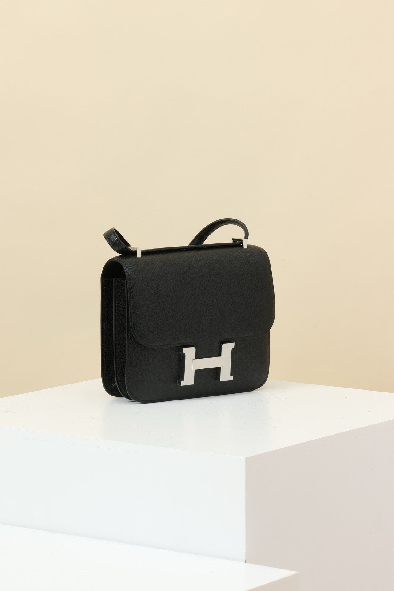 CJ19 19 cm , CK89 Black Goatskin PHW #4343