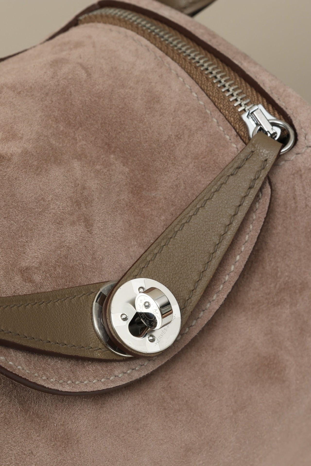 LD19 , Swift leather combined with suede CK18 Etoupe (Elephant Grey) PHW#4628