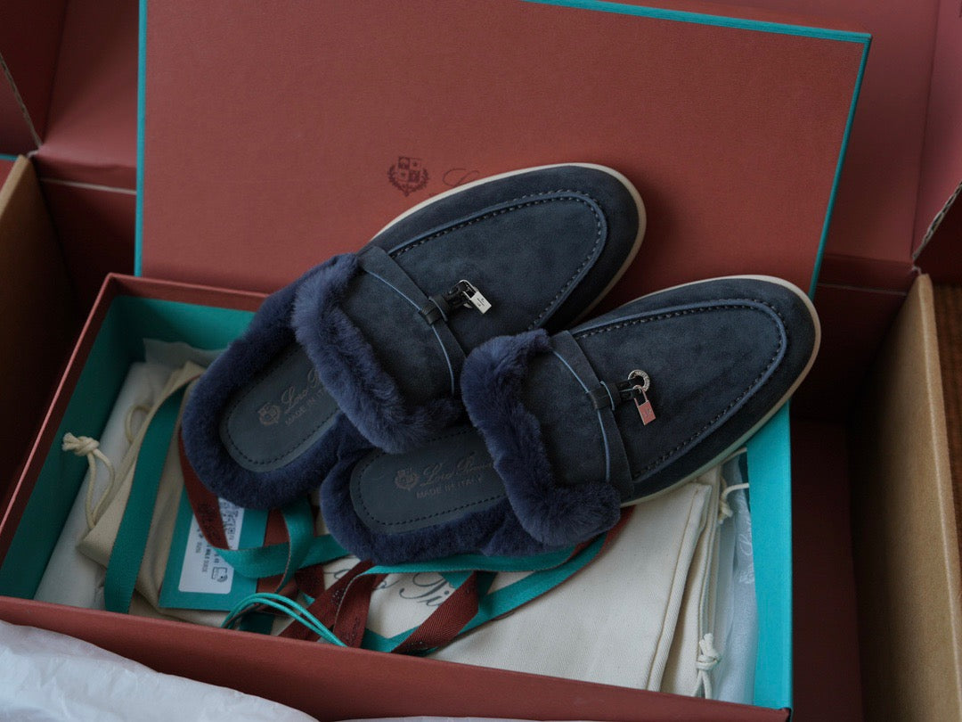 Charms Walk Loafer #218